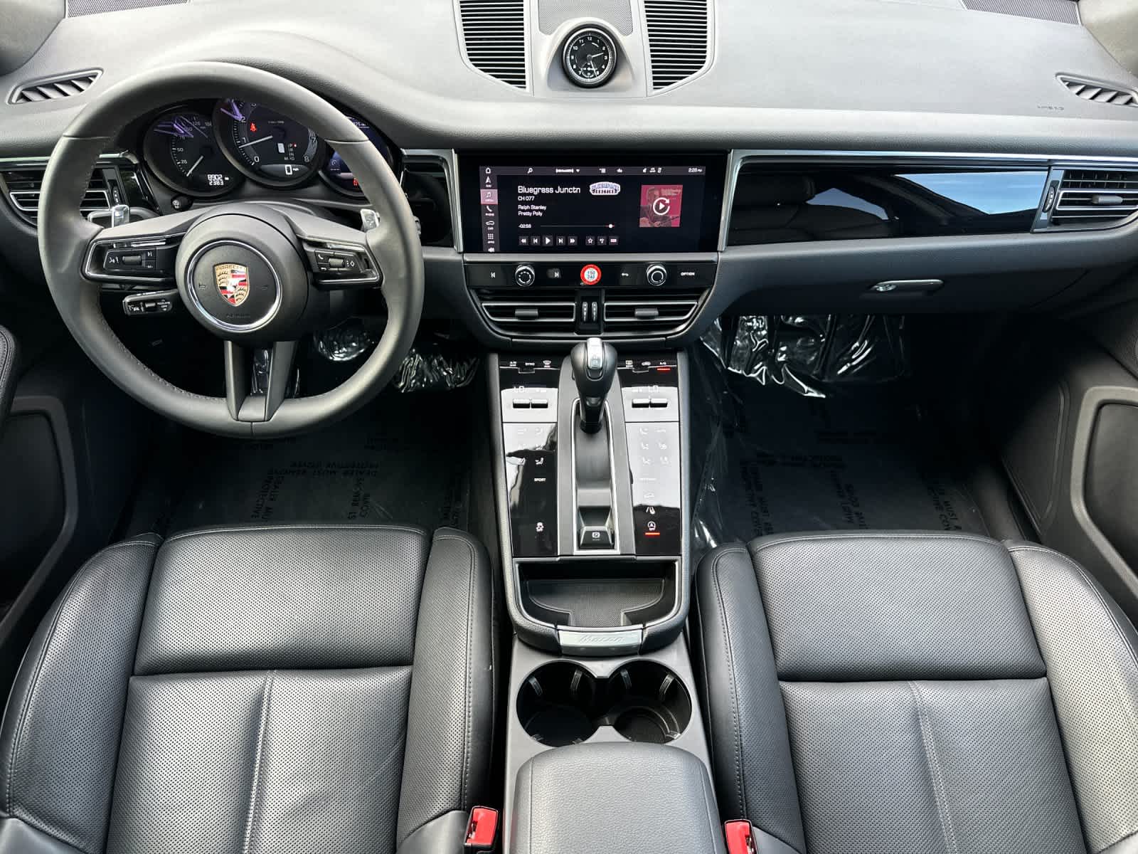 Thumbnail: 2025 Porsche Macan - 6