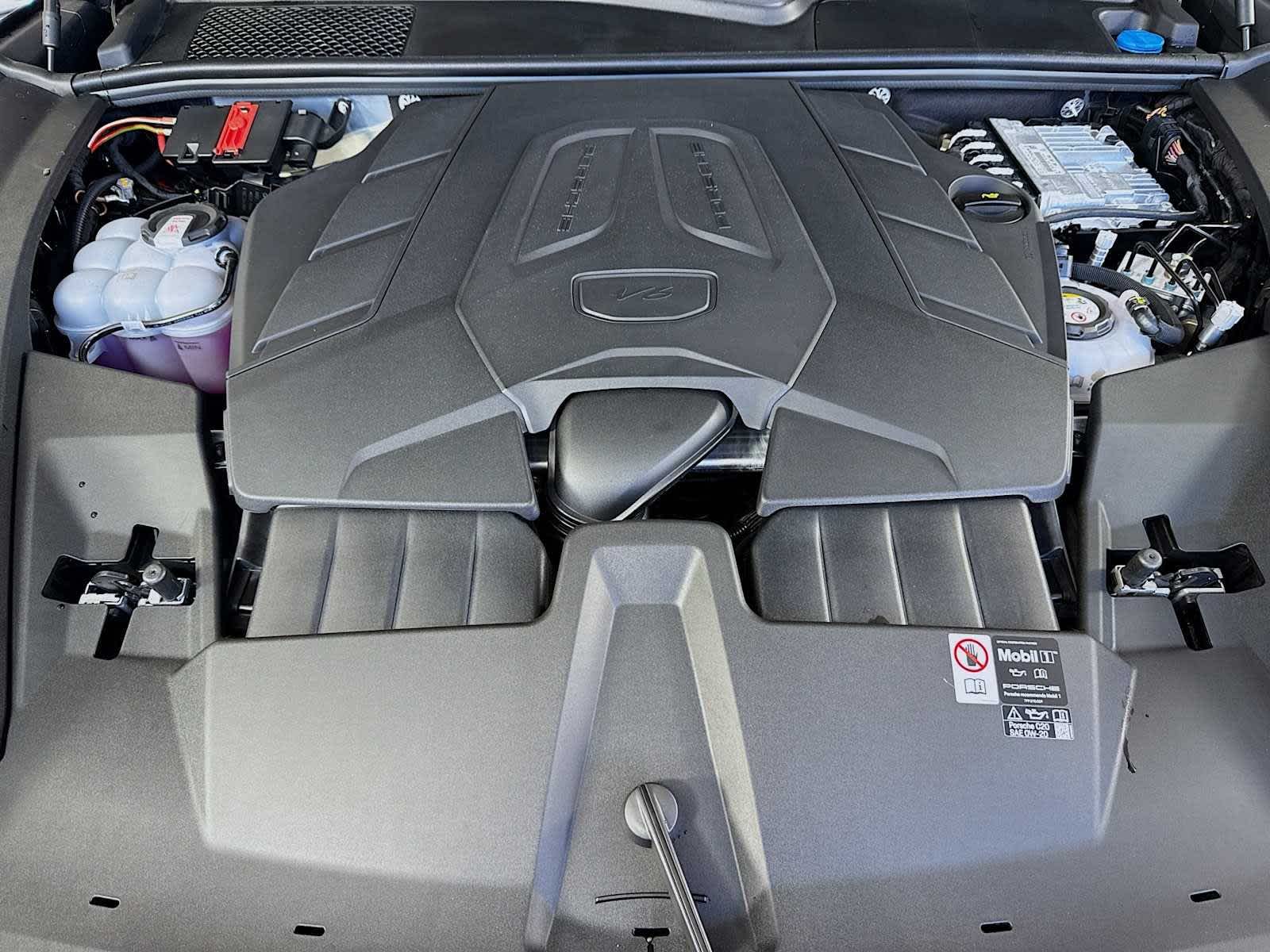 Thumbnail: 2026 Porsche Cayenne - 22