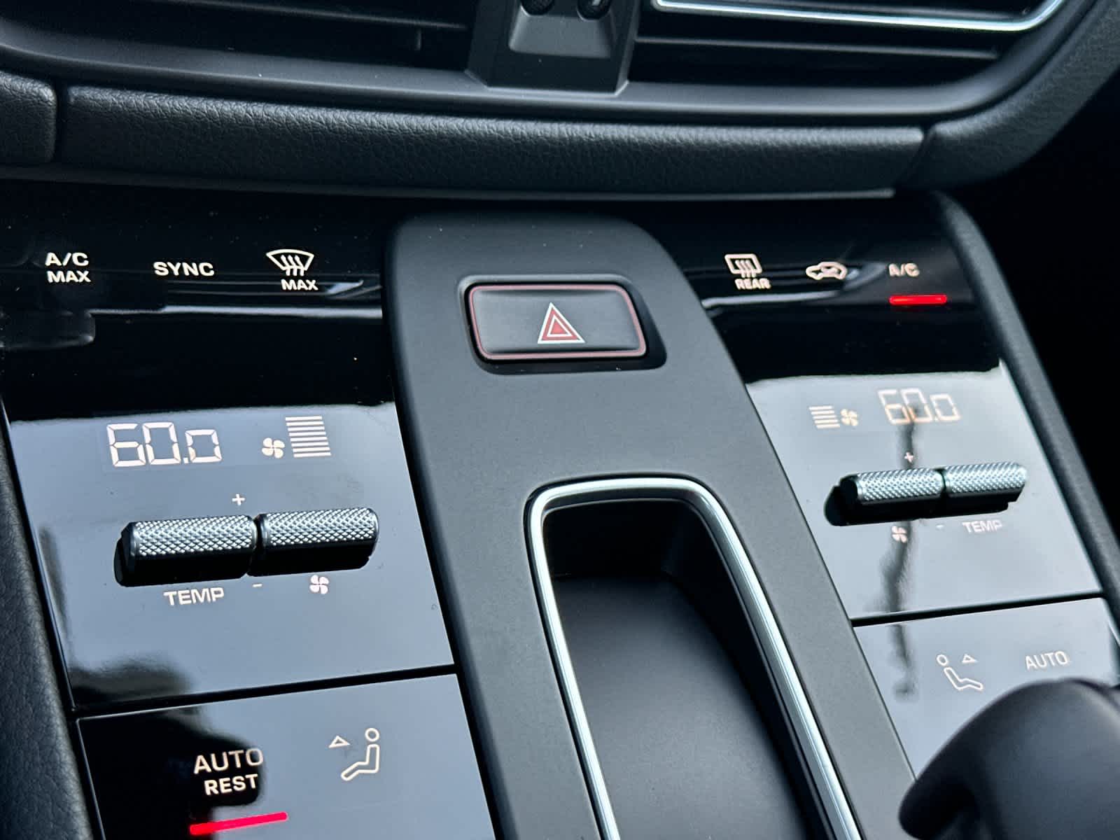 Thumbnail: 2026 Porsche Macan - 24