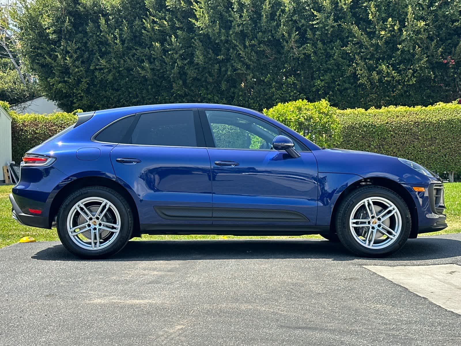 Thumbnail: 2025 Porsche Macan - 8