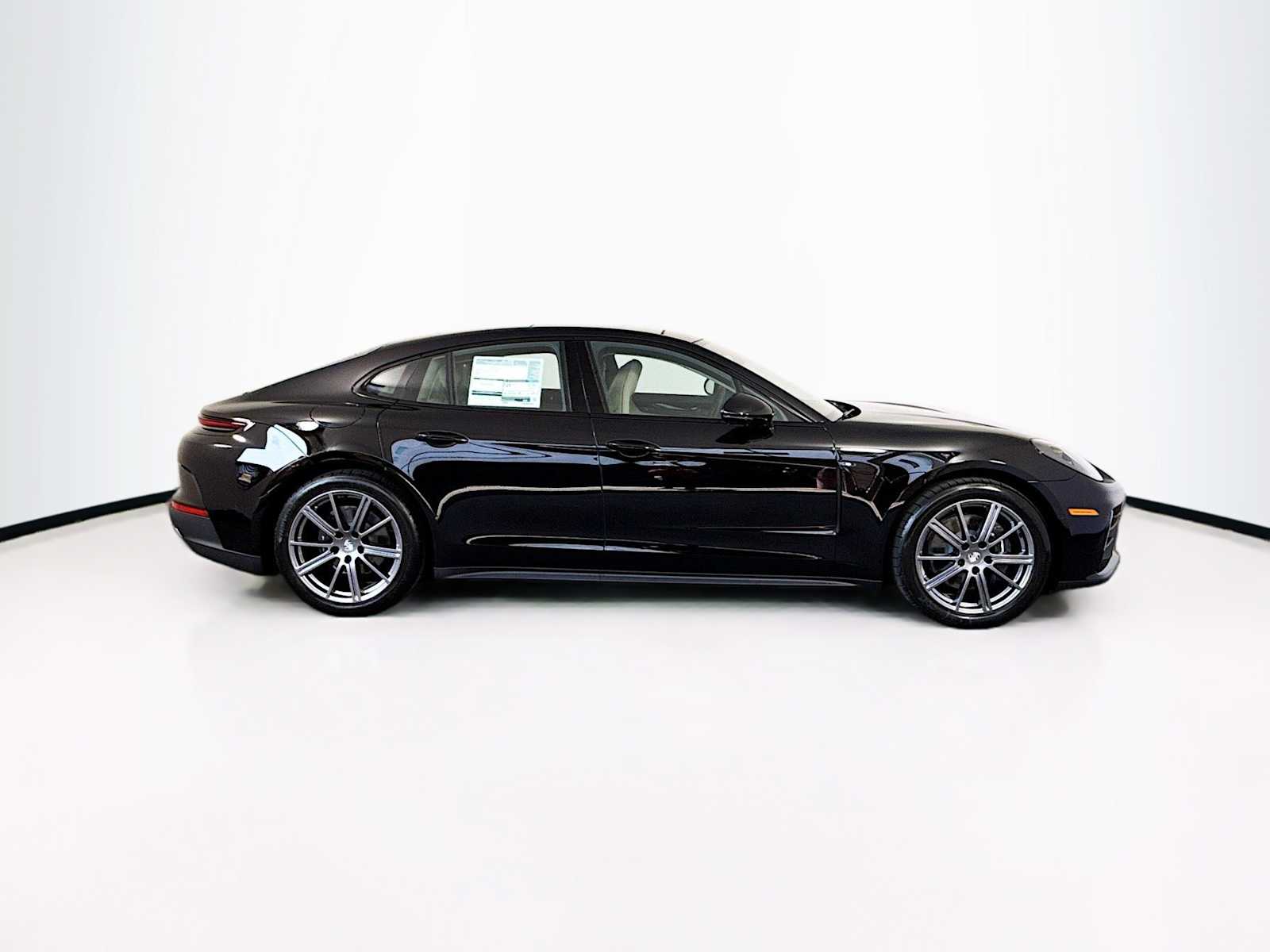 Thumbnail: 2025 Porsche Panamera - 8