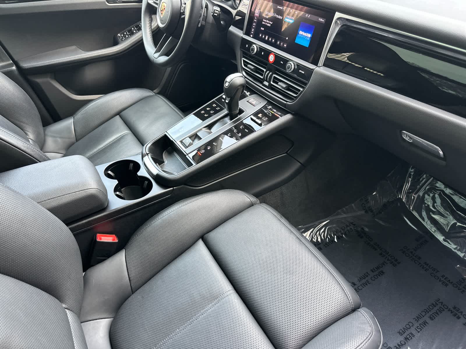 Thumbnail: 2025 Porsche Macan - 17