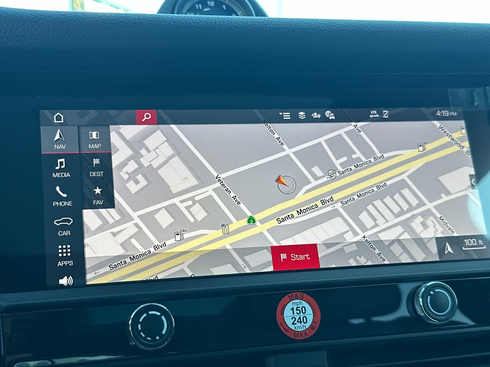 Thumbnail: 2026 Porsche Macan - 21