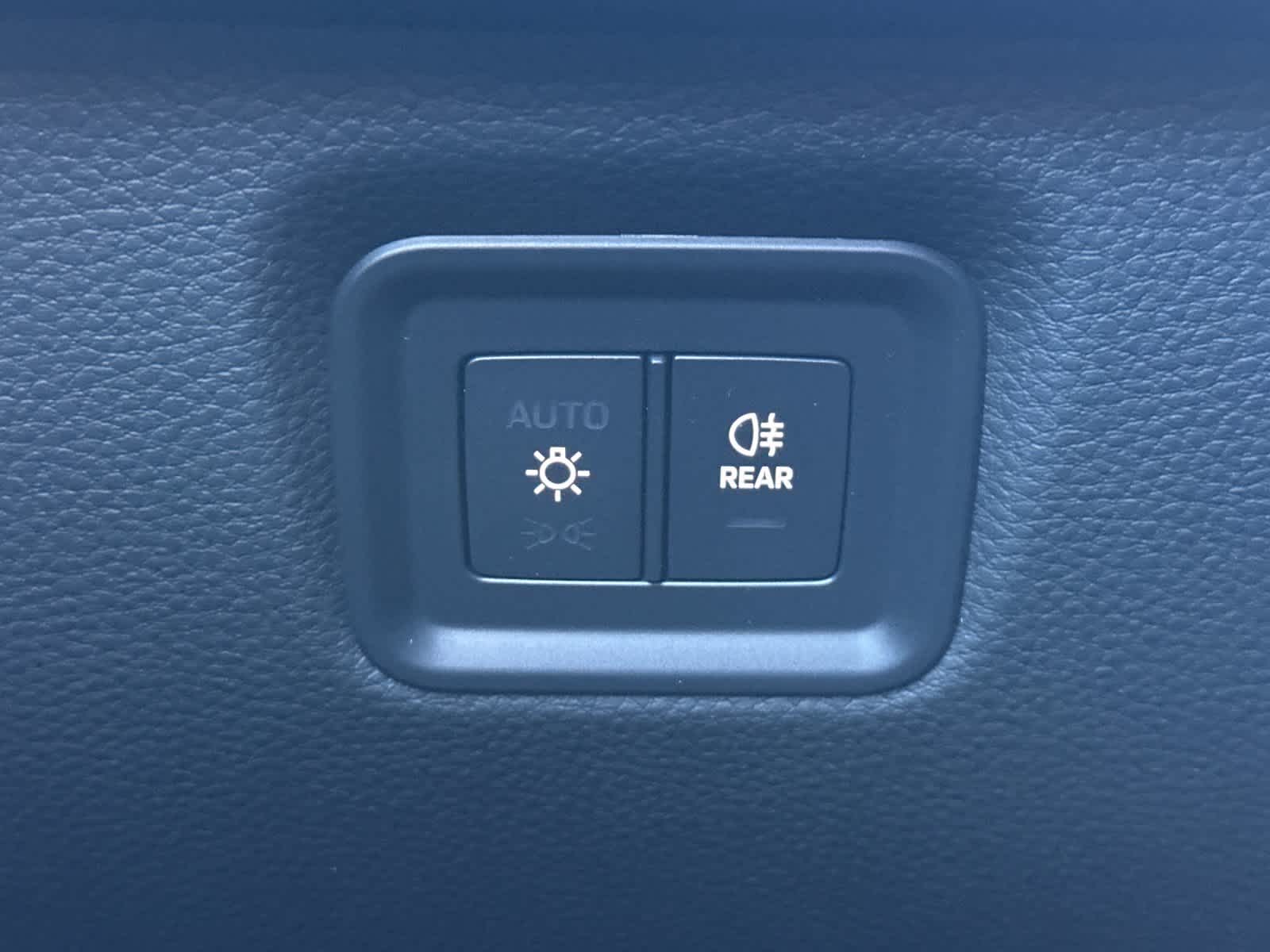 Thumbnail: 2026 Porsche Cayenne - 31