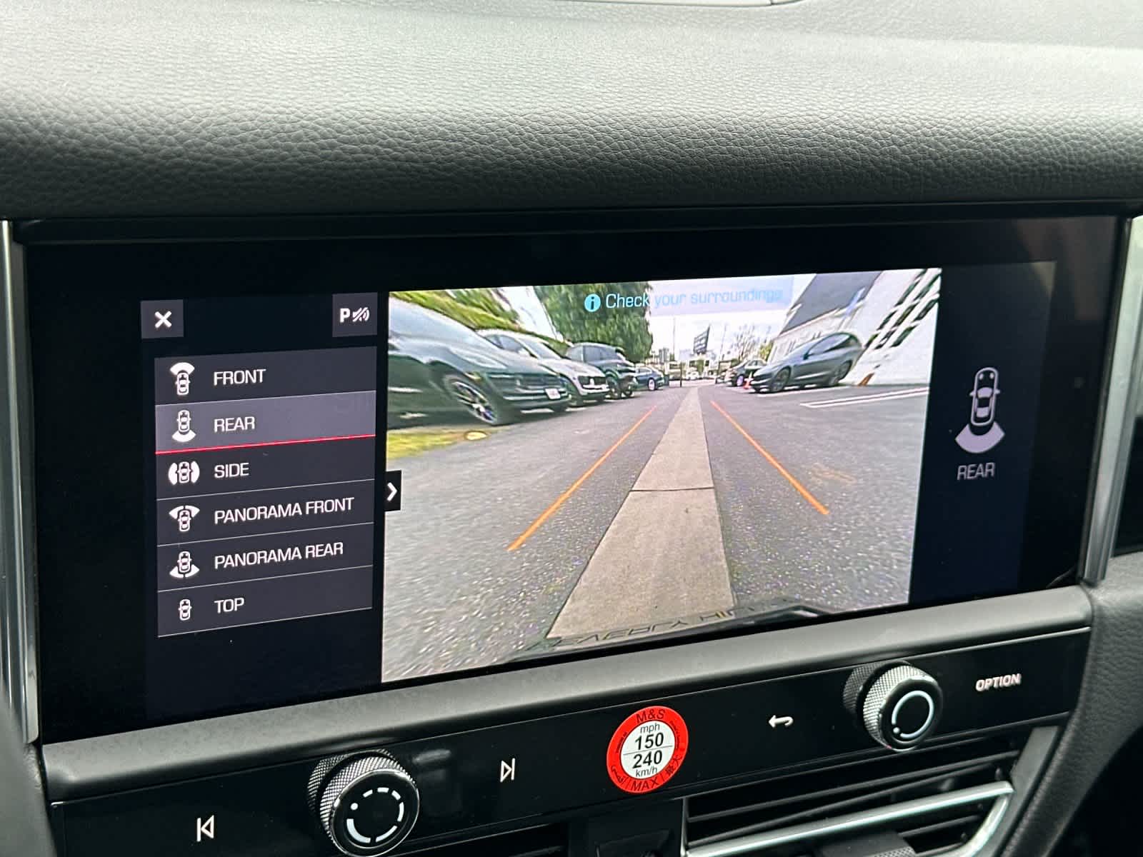 Thumbnail: 2025 Porsche Macan - 22