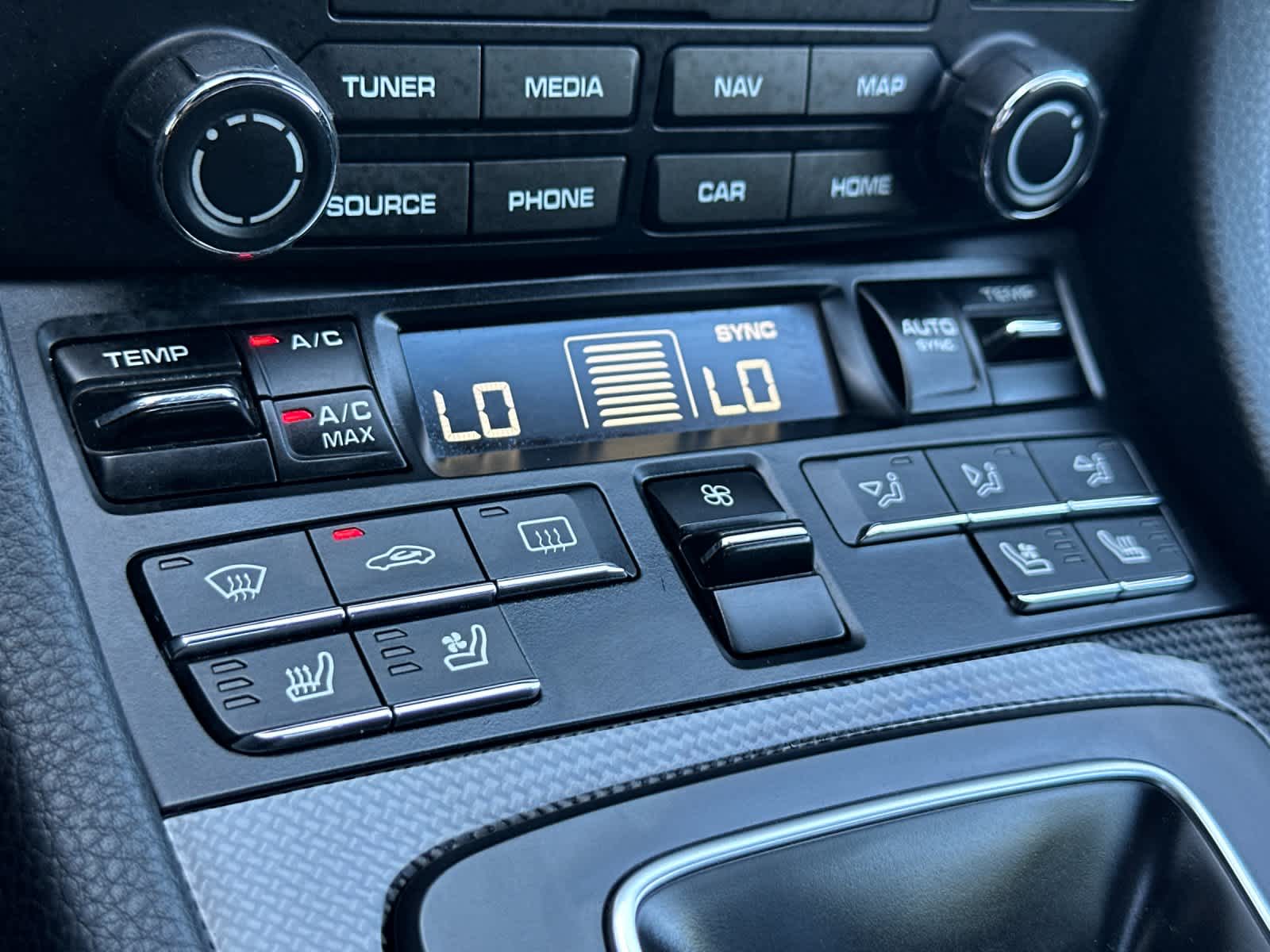 Thumbnail: 2017 Porsche 911 - 20