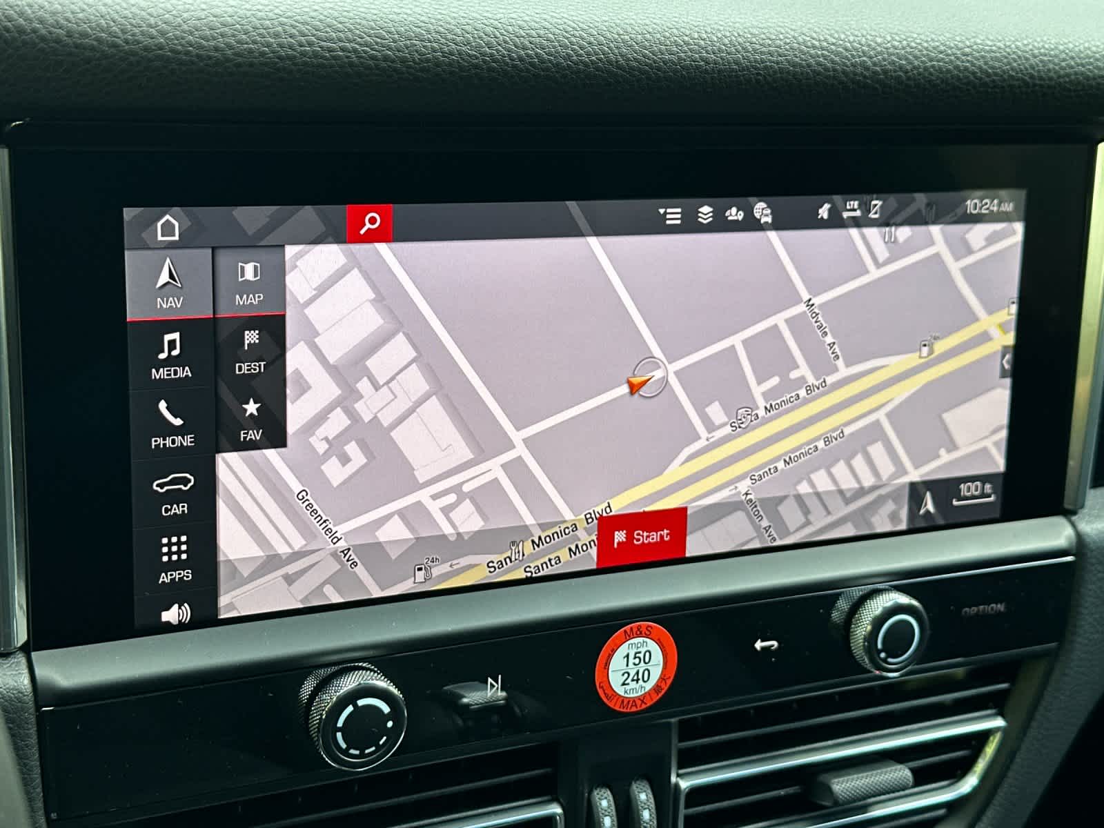 Thumbnail: 2026 Porsche Macan - 21