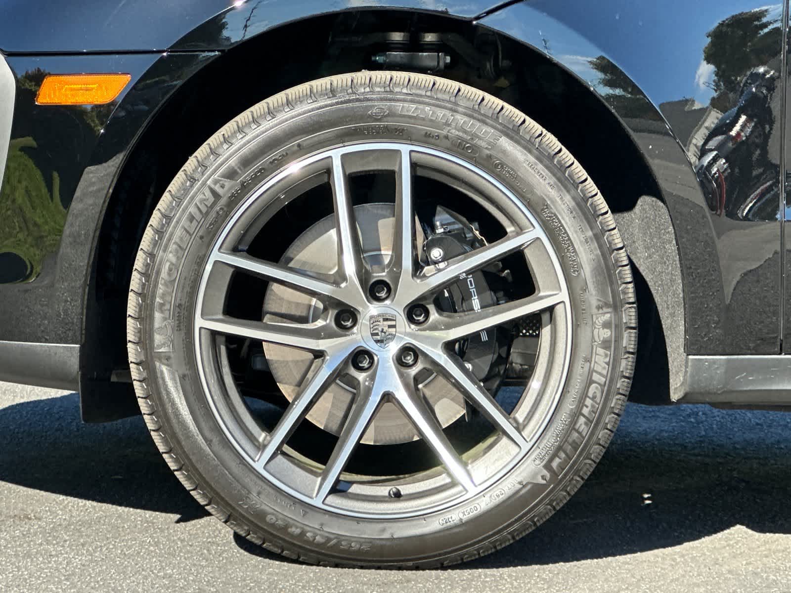 Thumbnail: 2026 Porsche Macan - 31