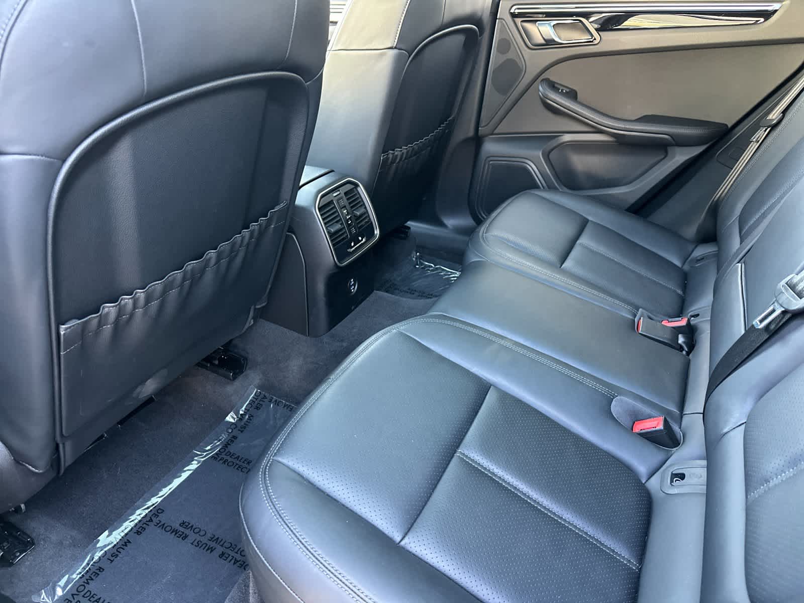 Thumbnail: 2025 Porsche Macan - 13