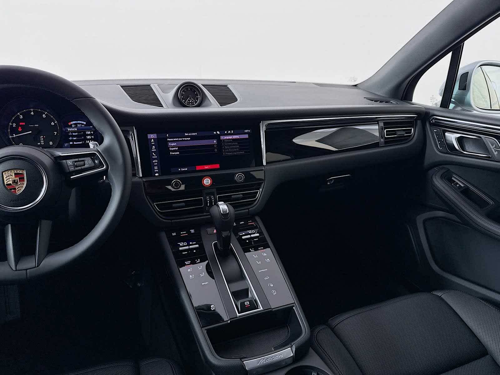 Thumbnail: 2026 Porsche Macan - 19