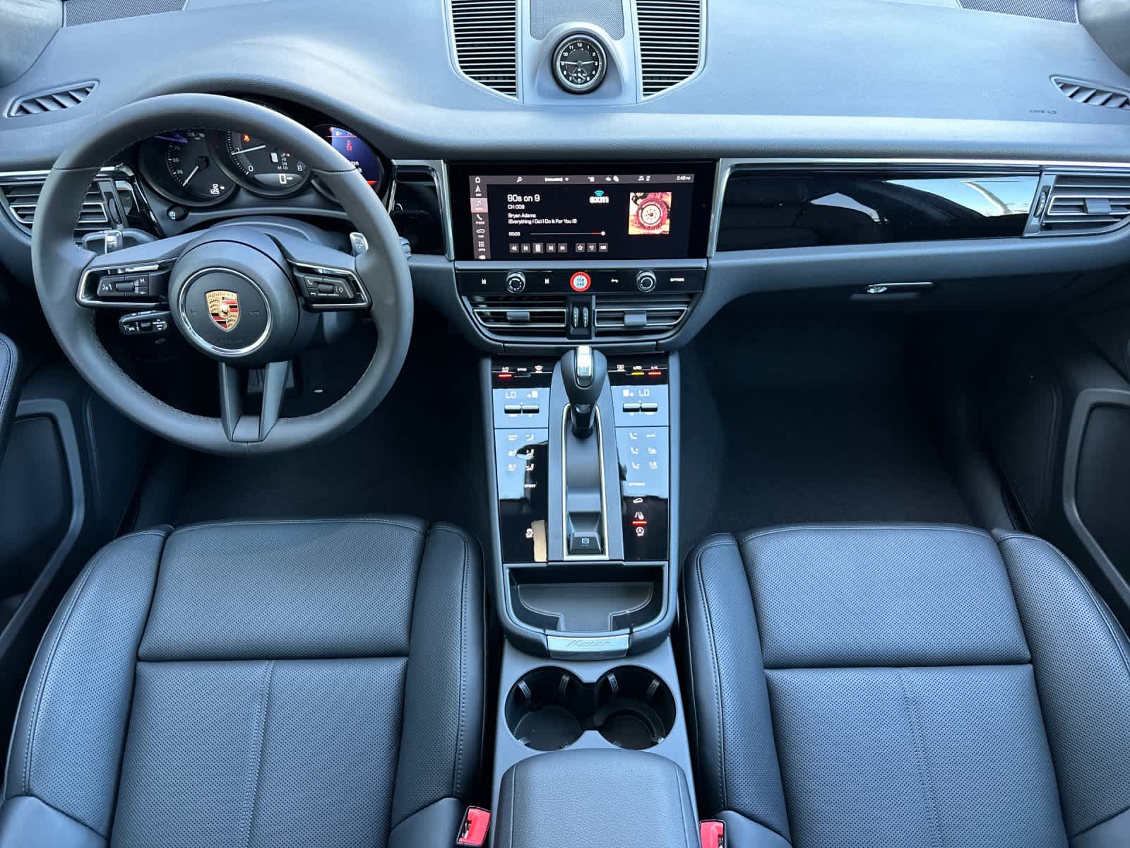 Thumbnail: 2026 Porsche Macan - 6