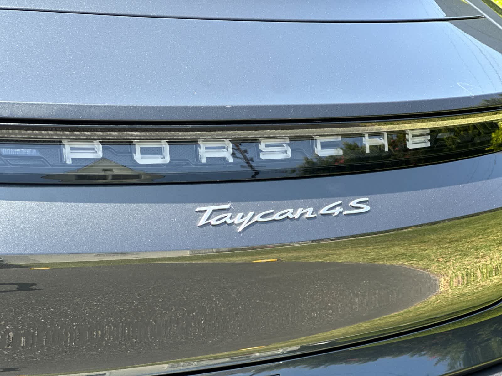 Thumbnail: 2020 Porsche Taycan - 31