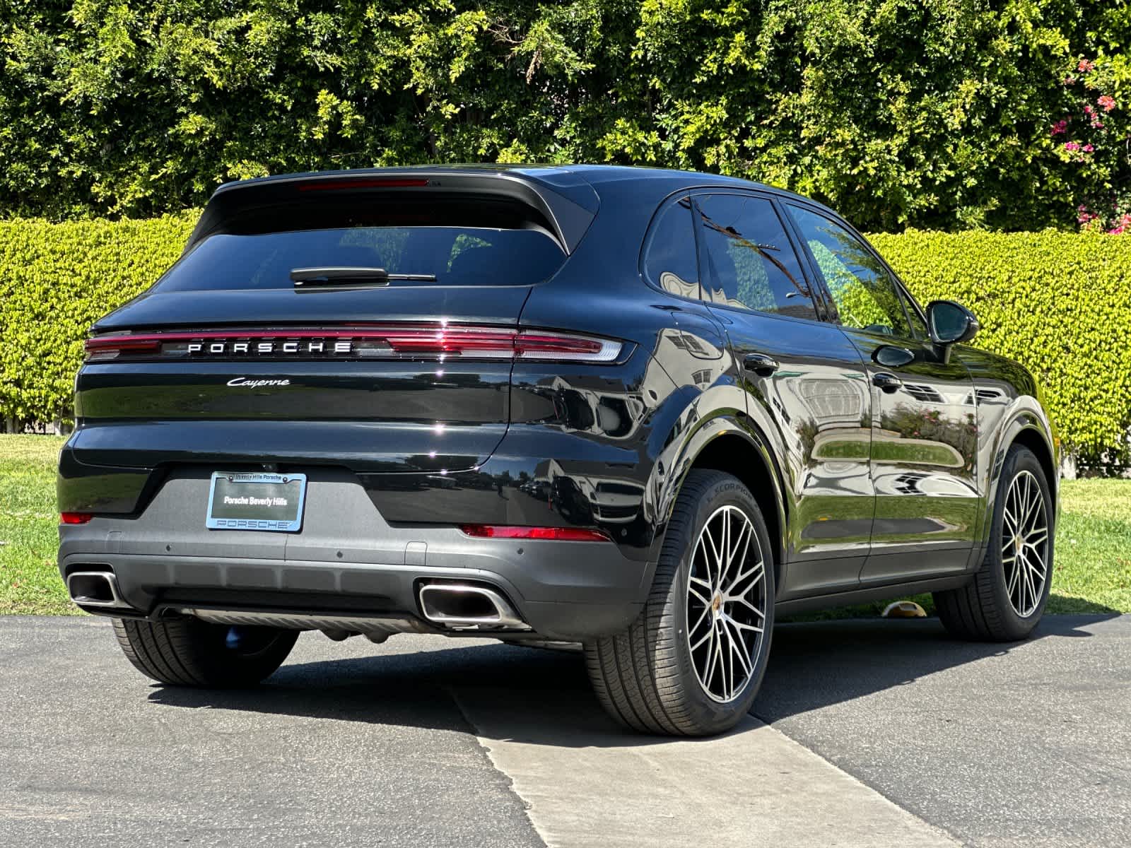 Thumbnail: 2026 Porsche Cayenne - 8