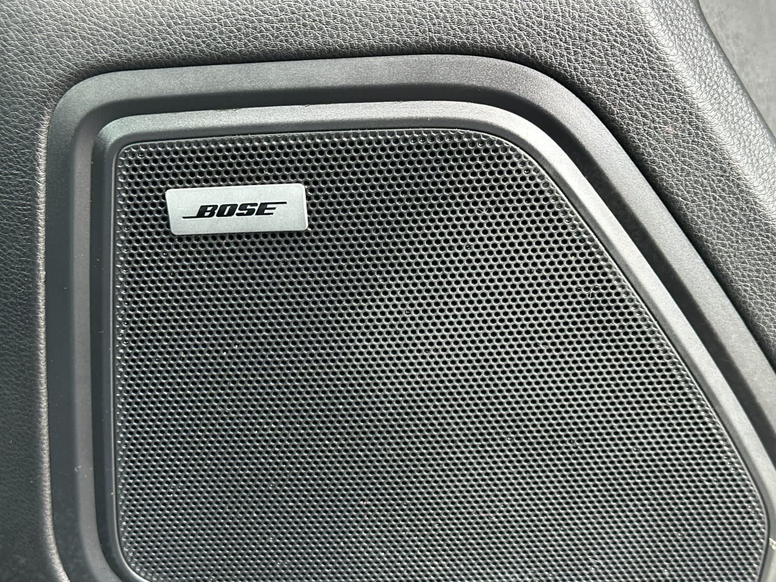 Thumbnail: 2025 Porsche Macan - 20