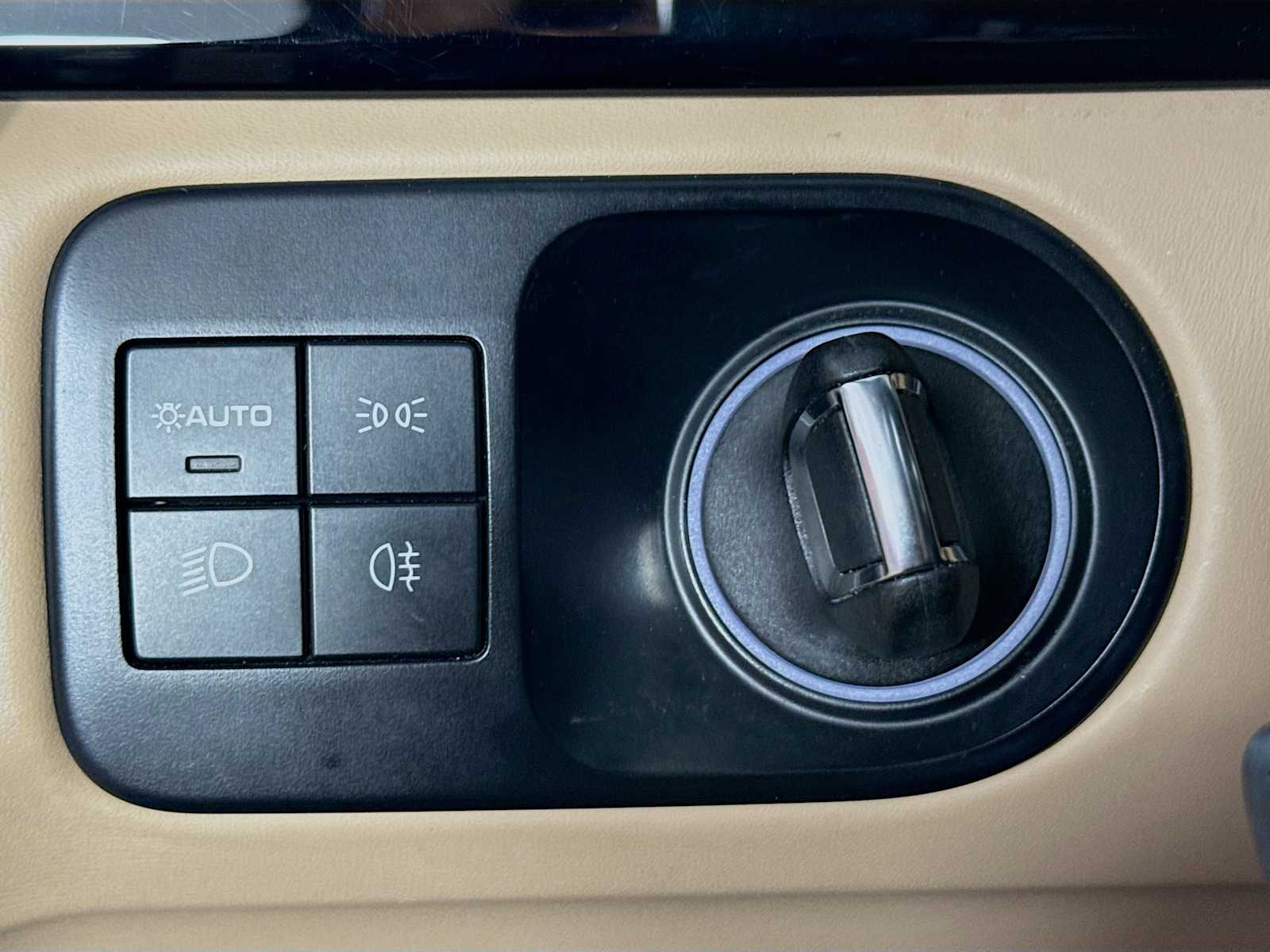 Thumbnail: 2022 Porsche Cayenne - 11