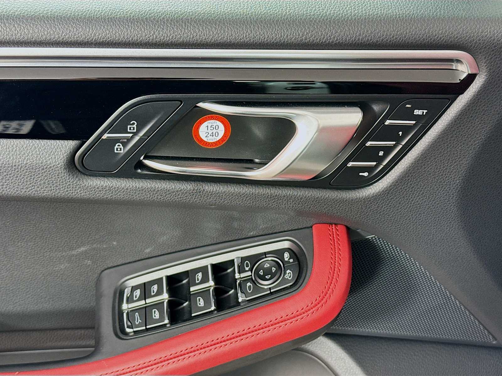 Thumbnail: 2021 Porsche Macan - 15