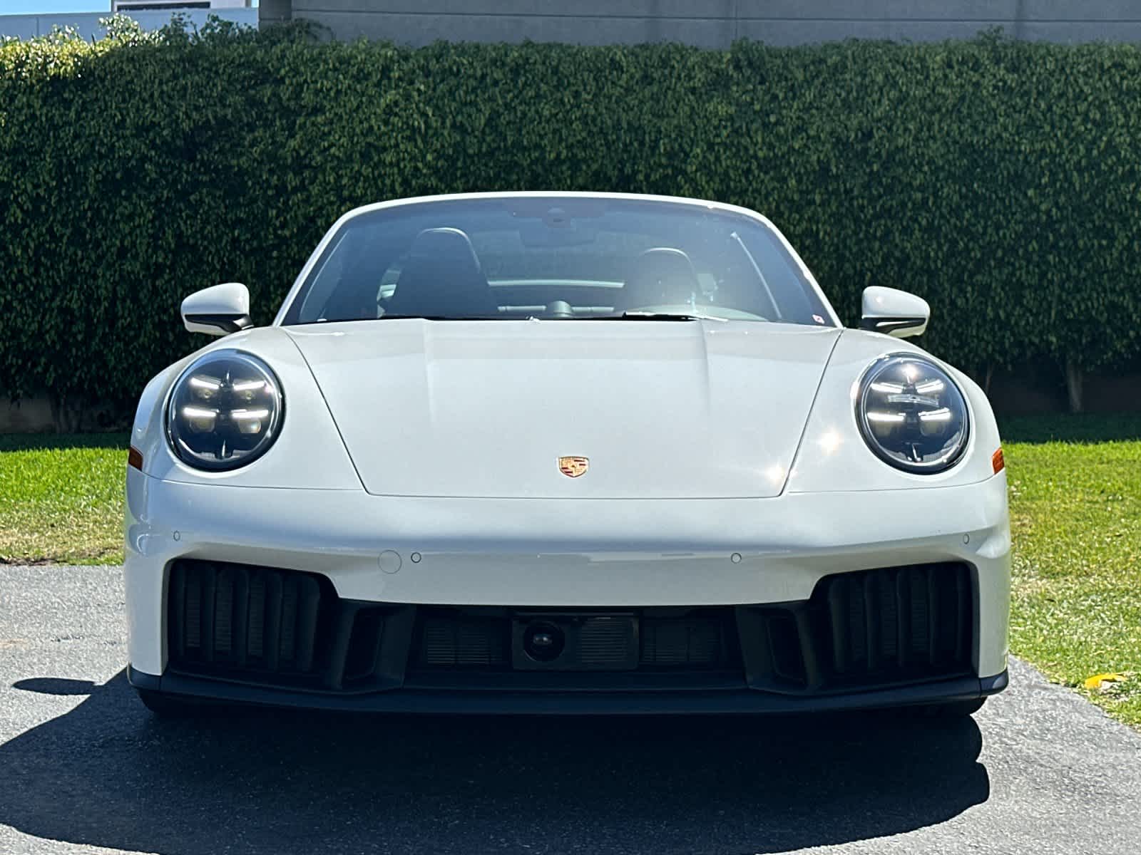Thumbnail: 2026 Porsche 911 - 9