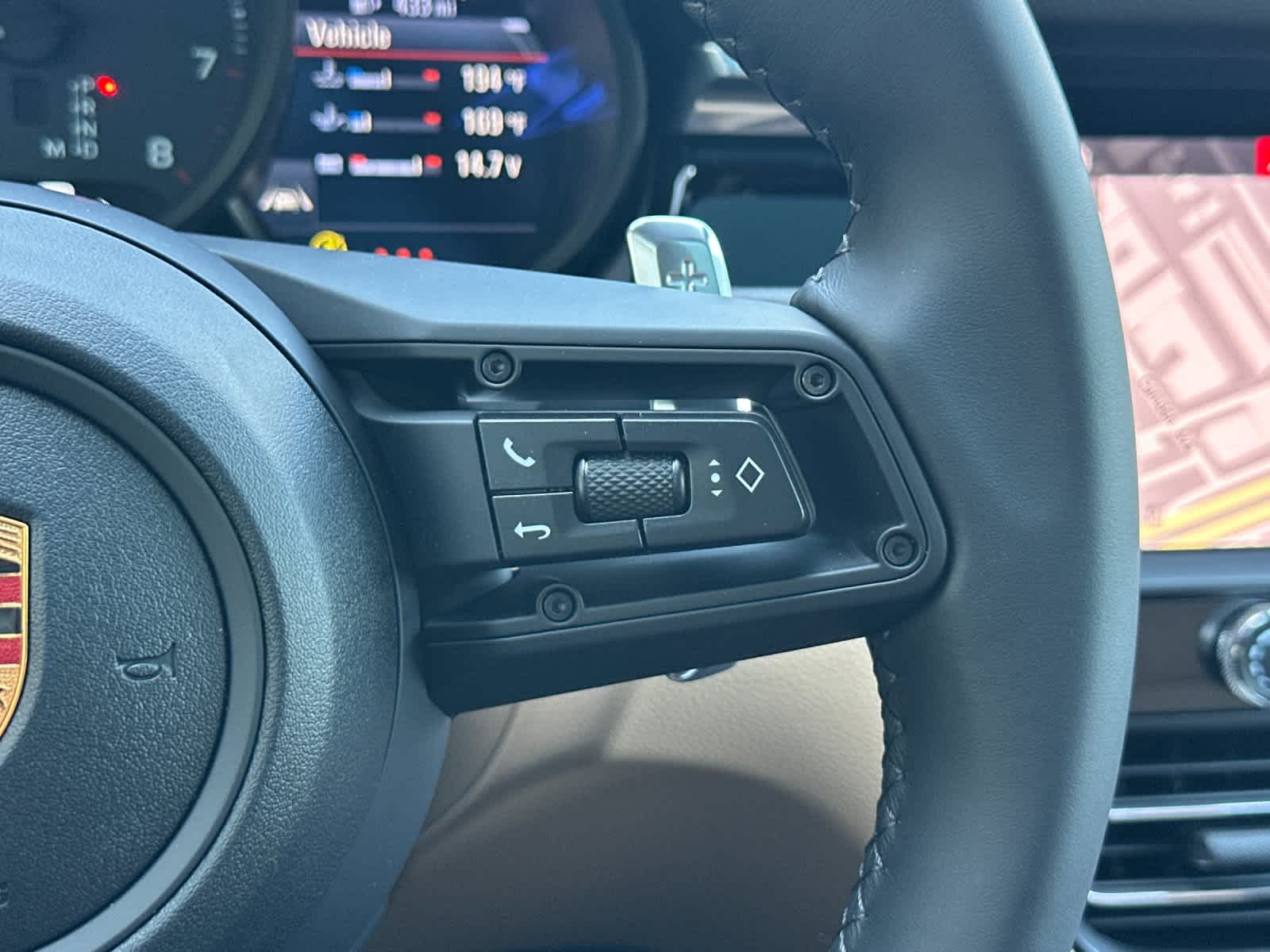 Thumbnail: 2026 Porsche Macan - 28