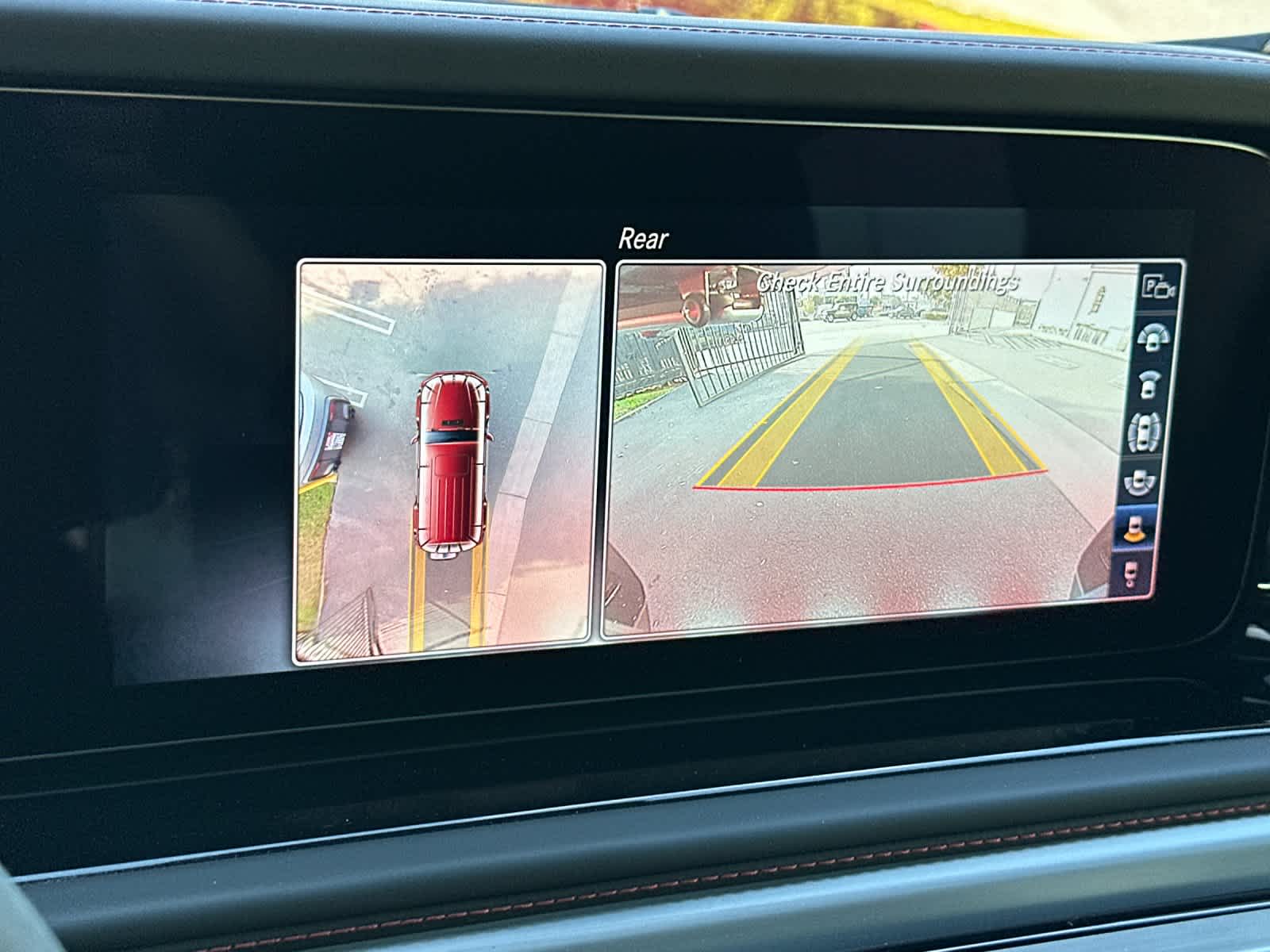 Thumbnail: 2023 Mercedes-Benz G-Class - 23