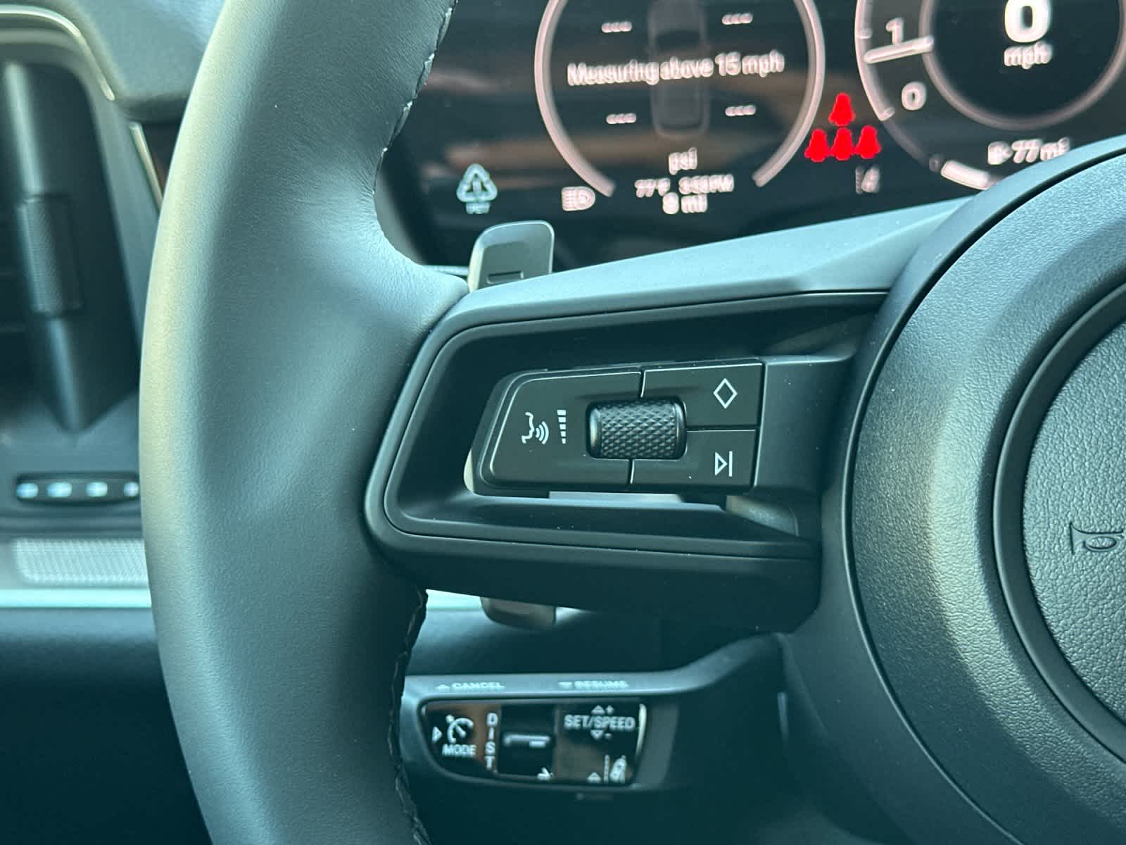 Thumbnail: 2026 Porsche Cayenne - 28