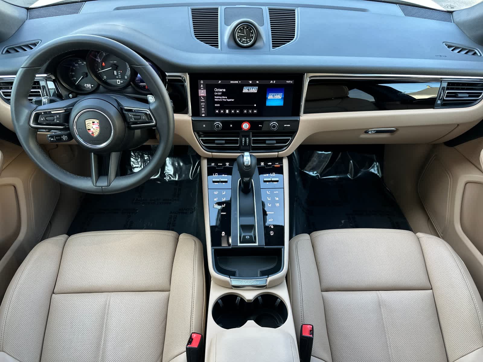 Thumbnail: 2025 Porsche Macan - 6