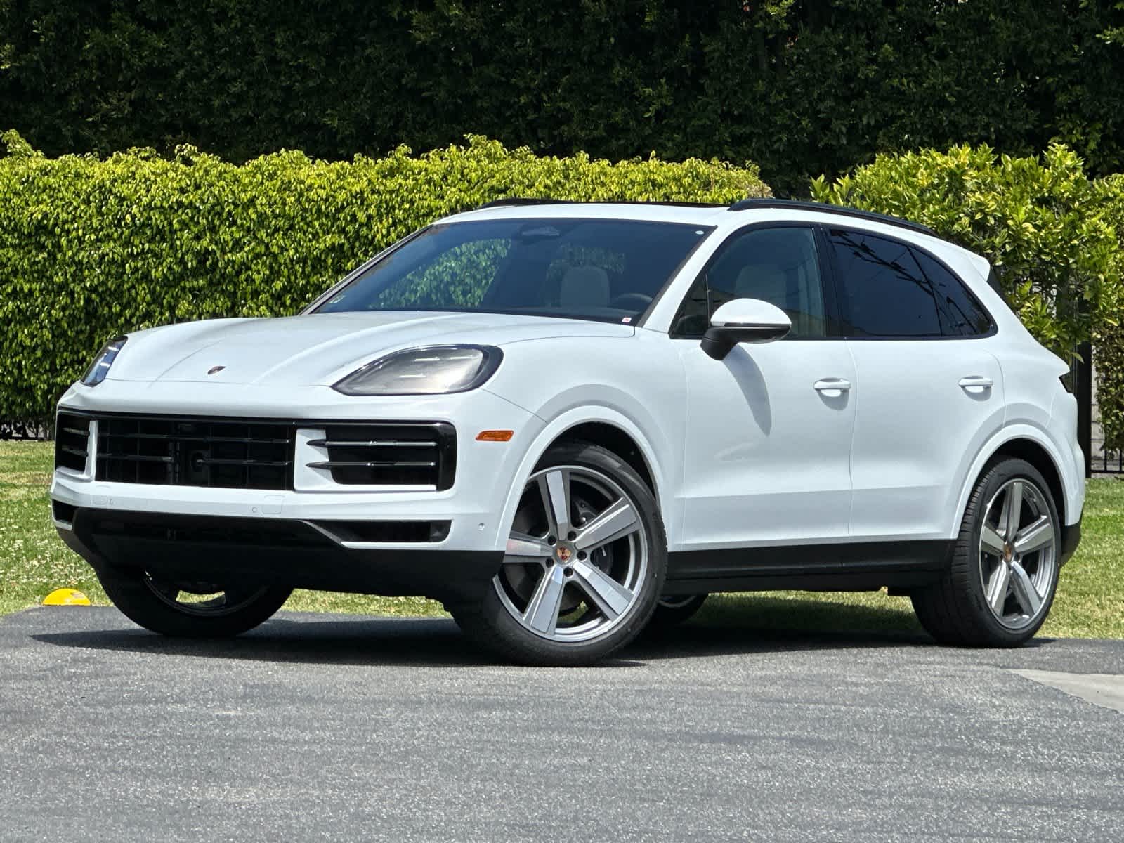 Thumbnail: 2026 Porsche Cayenne - 1