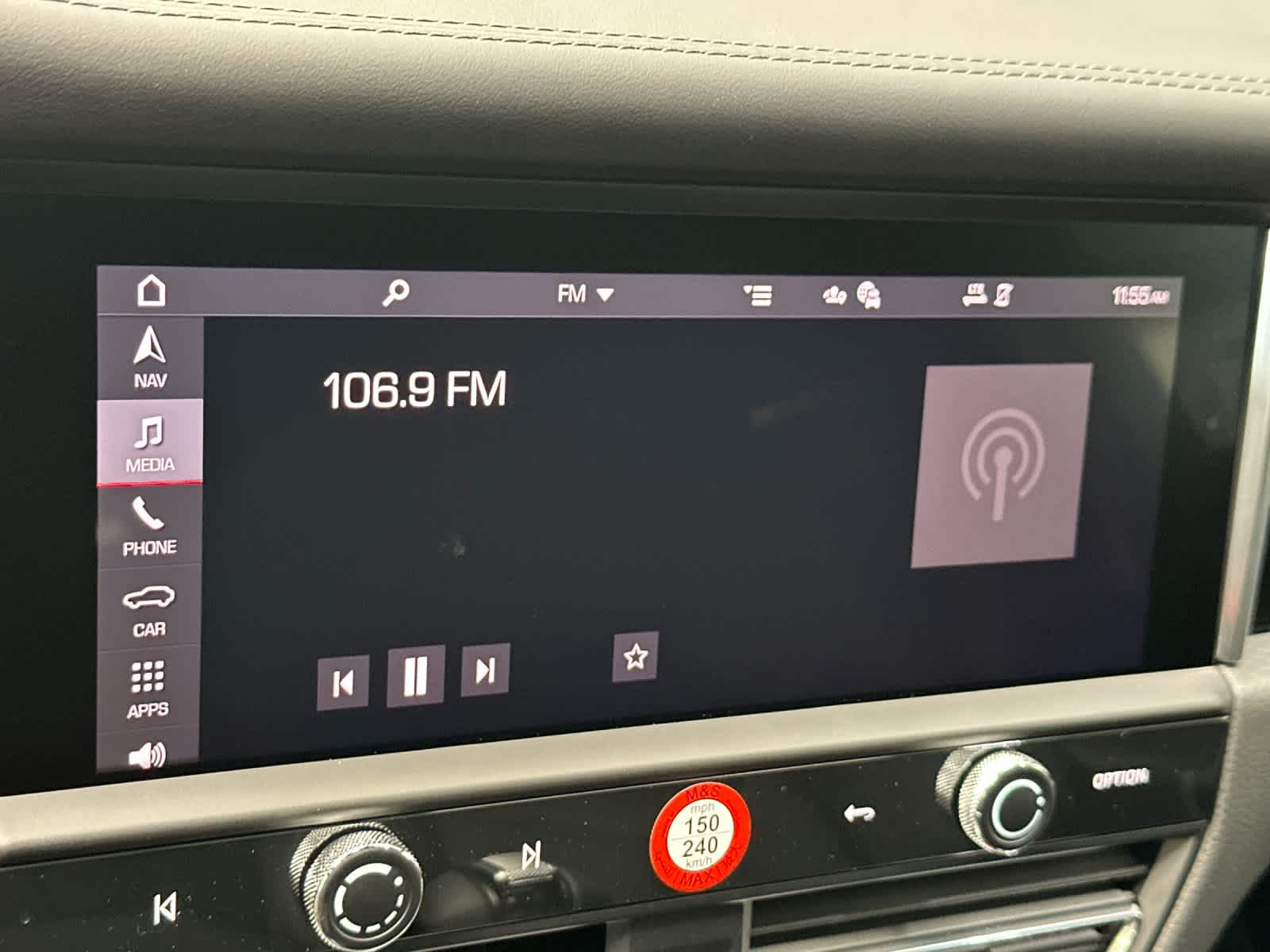 Thumbnail: 2026 Porsche Macan - 21