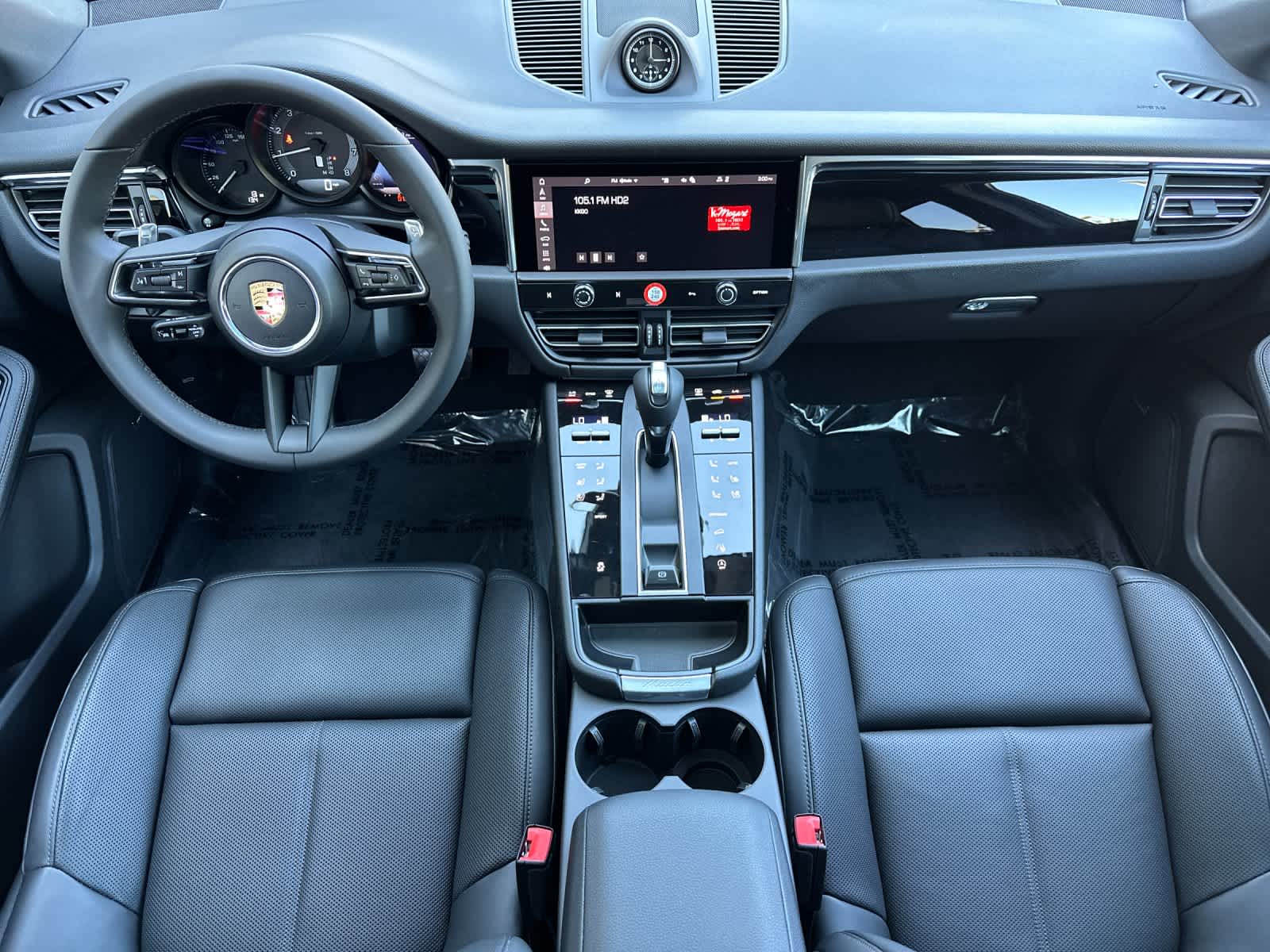 Thumbnail: 2026 Porsche Macan - 6