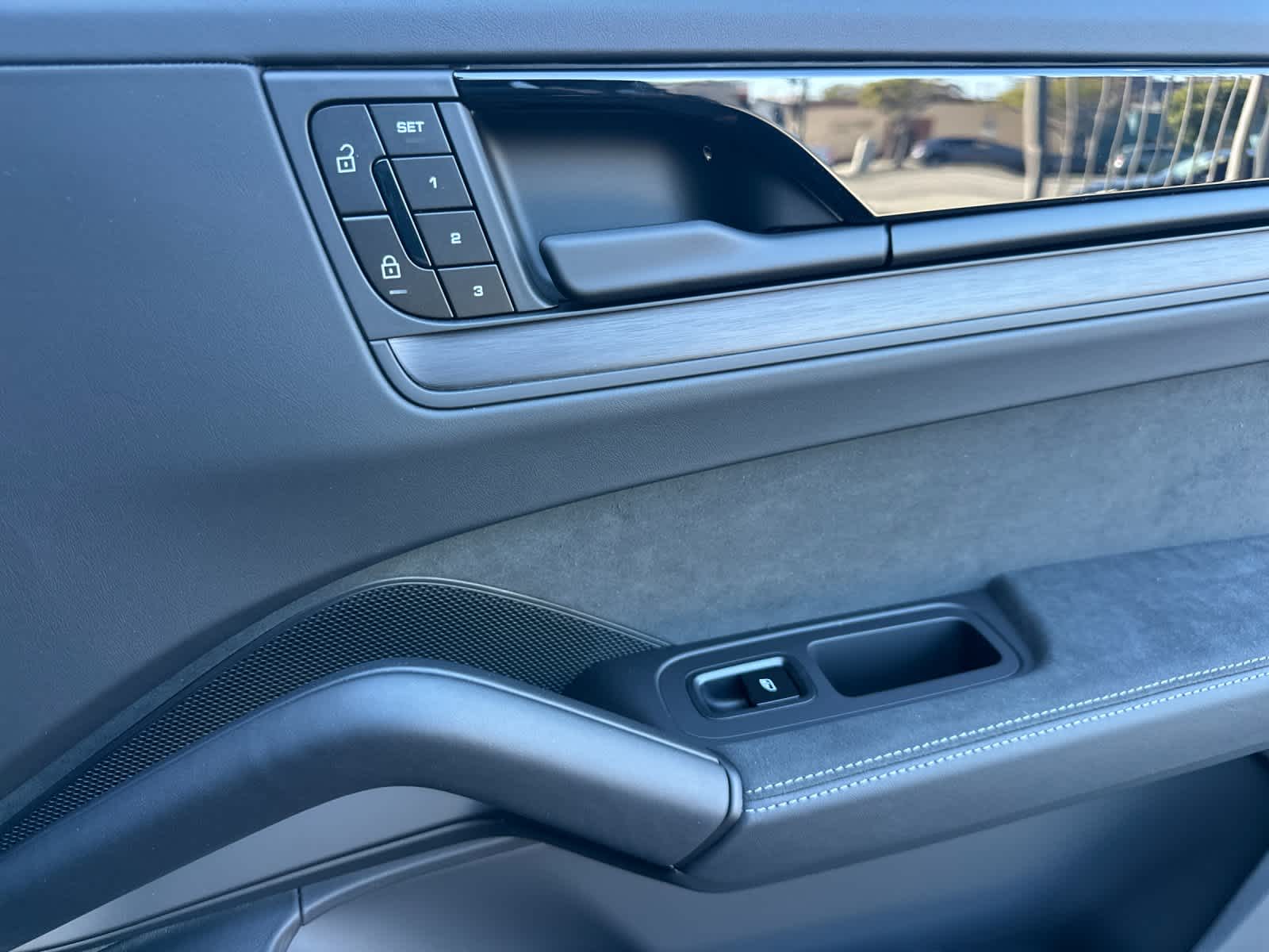 Thumbnail: 2026 Porsche Cayenne - 19