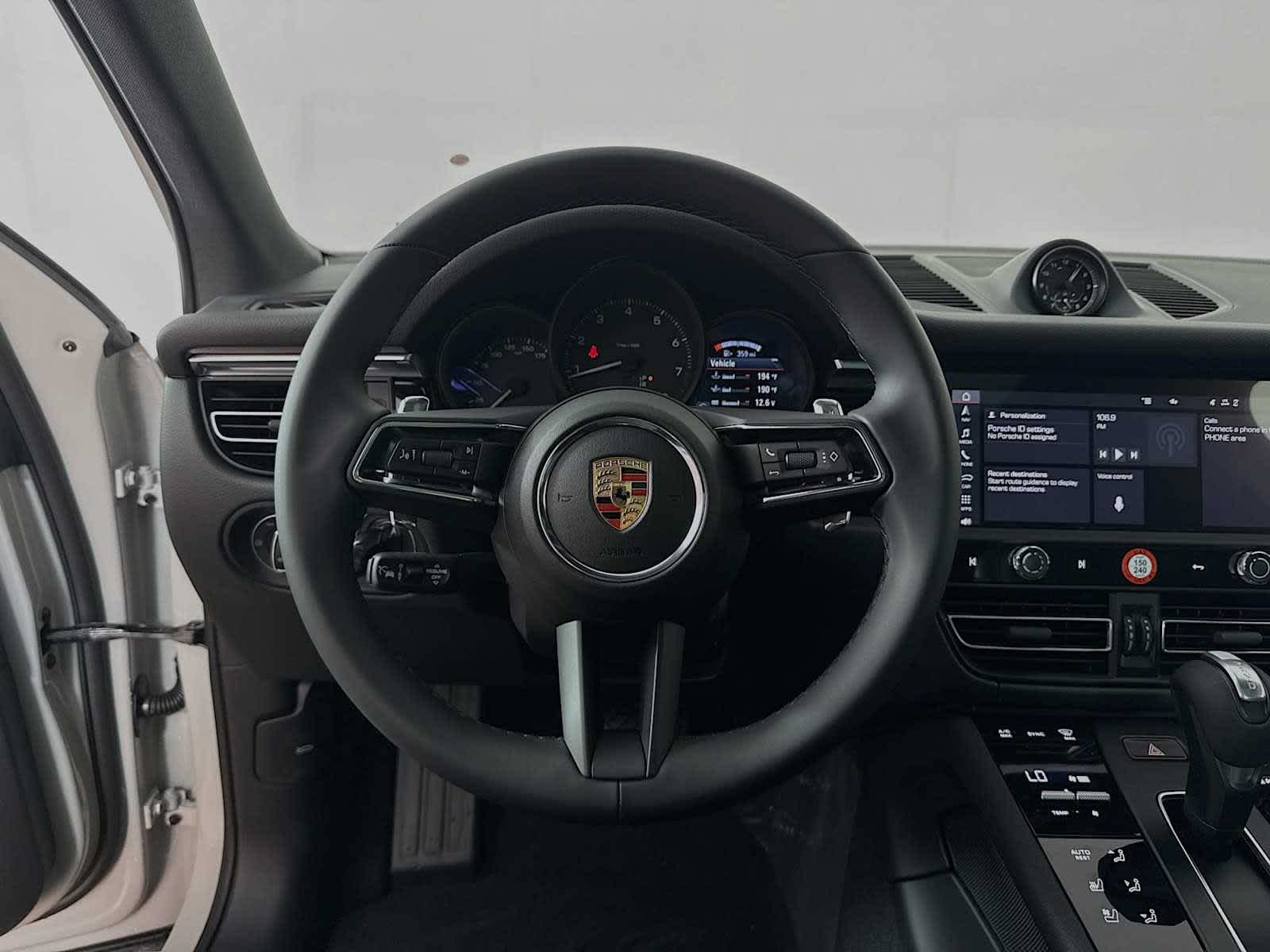 Thumbnail: 2026 Porsche Macan - 14