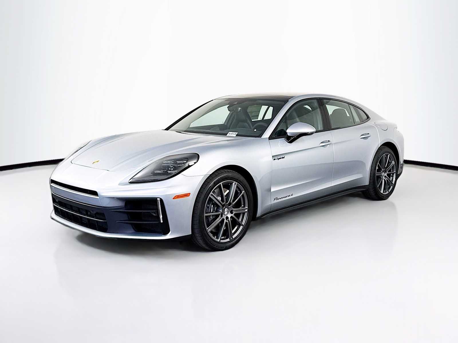 Thumbnail: 2026 Porsche Panamera - 1