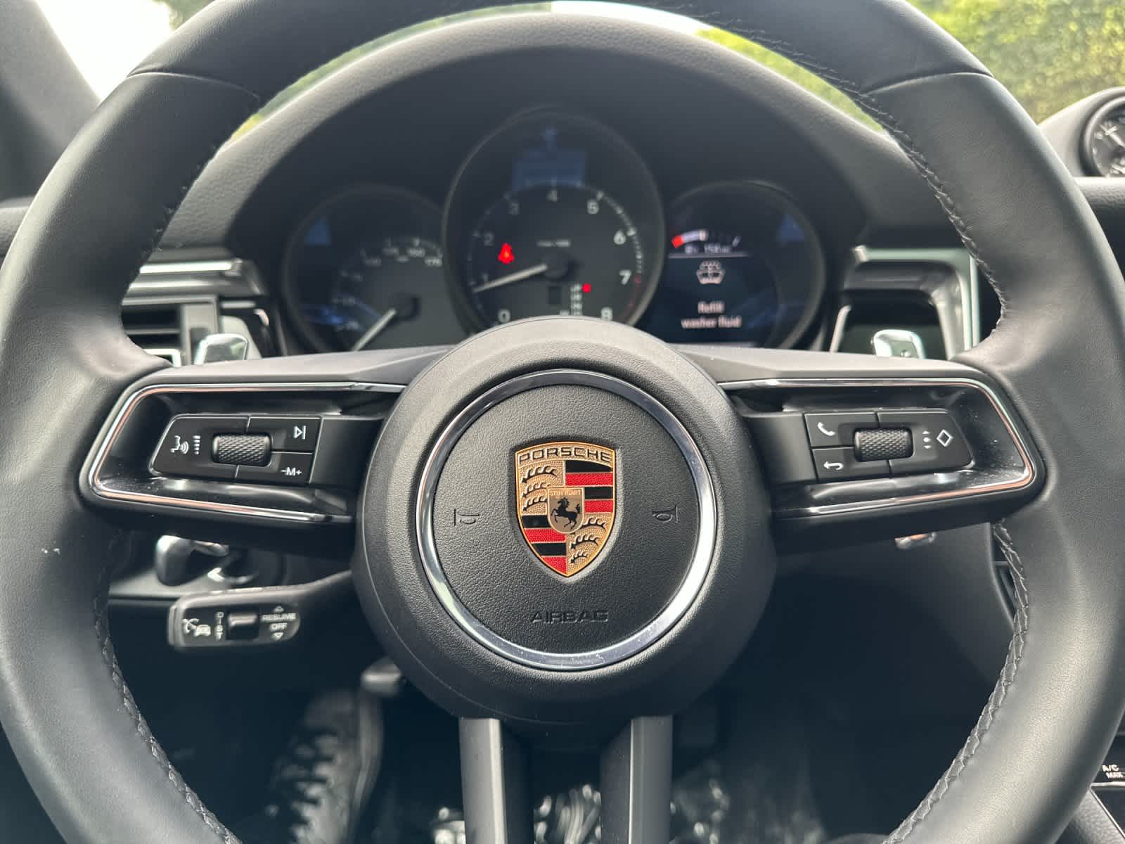 Thumbnail: 2025 Porsche Macan - 26