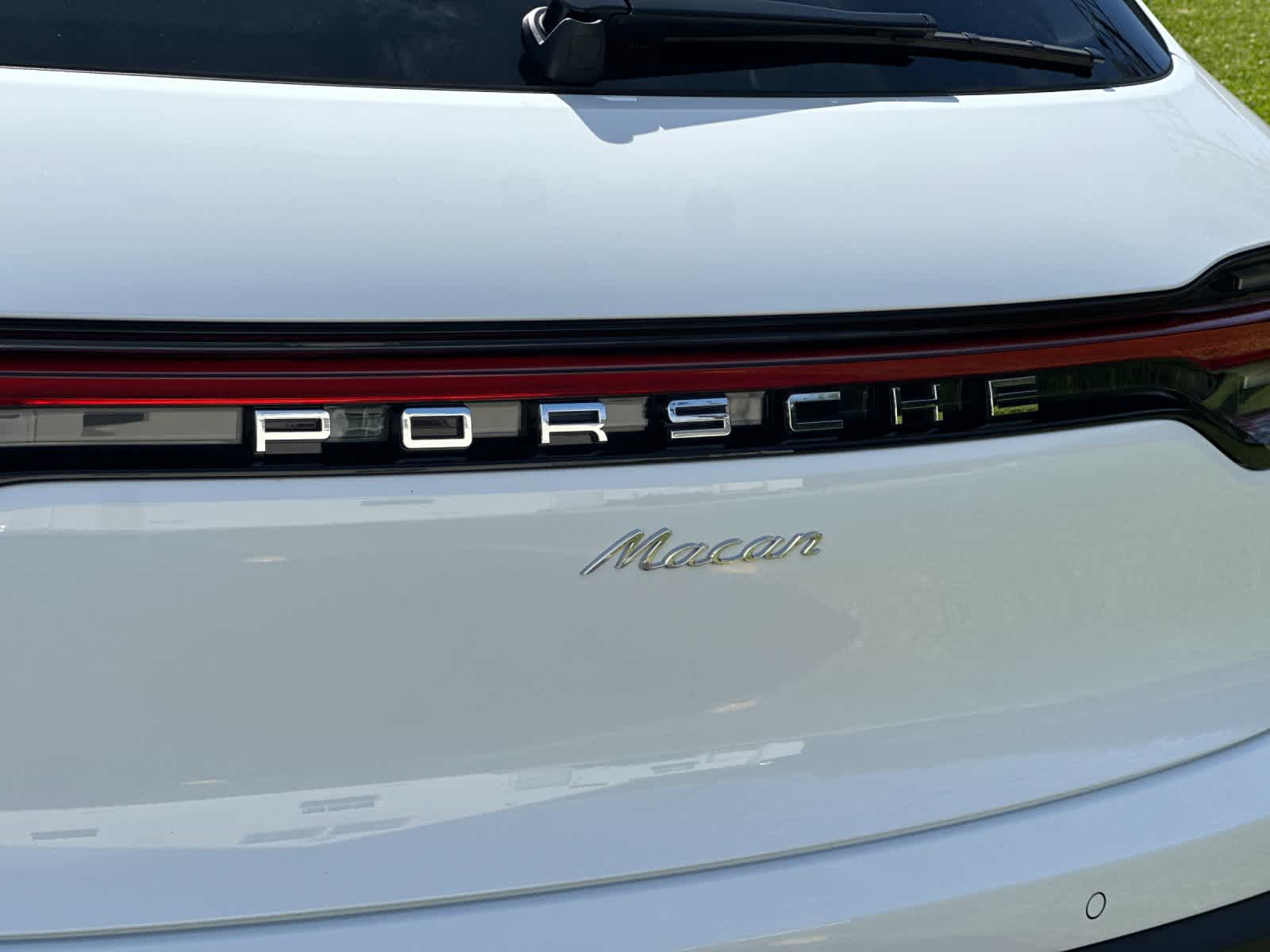 Thumbnail: 2026 Porsche Macan - 31