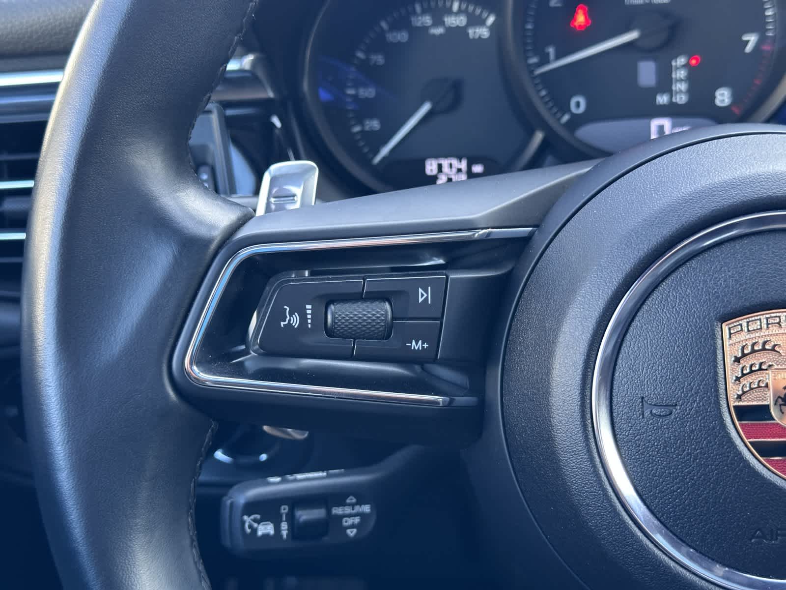 Thumbnail: 2025 Porsche Macan - 28