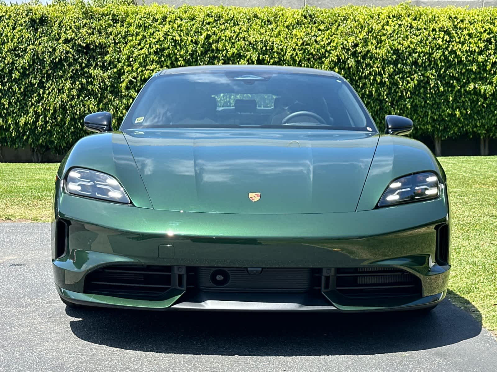 Thumbnail: 2026 Porsche Taycan - 11