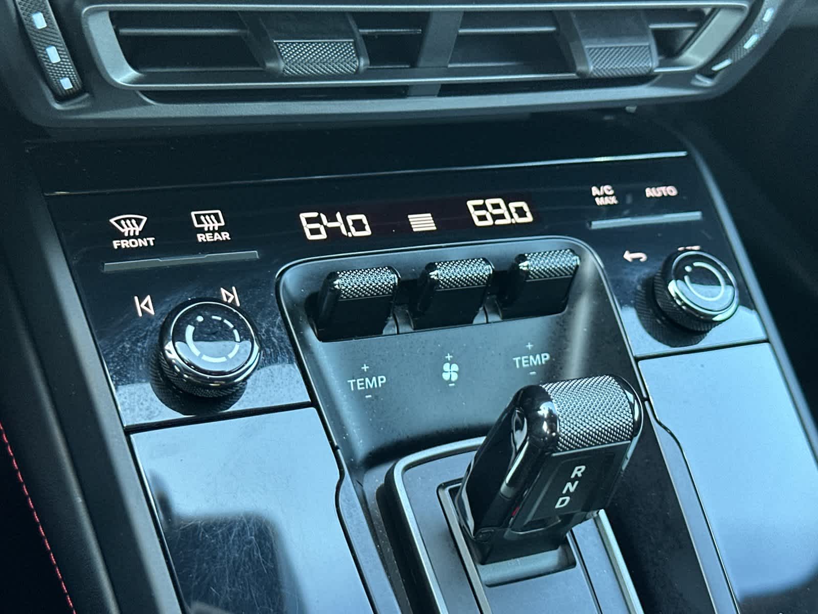 Thumbnail: 2023 Porsche 911 - 20