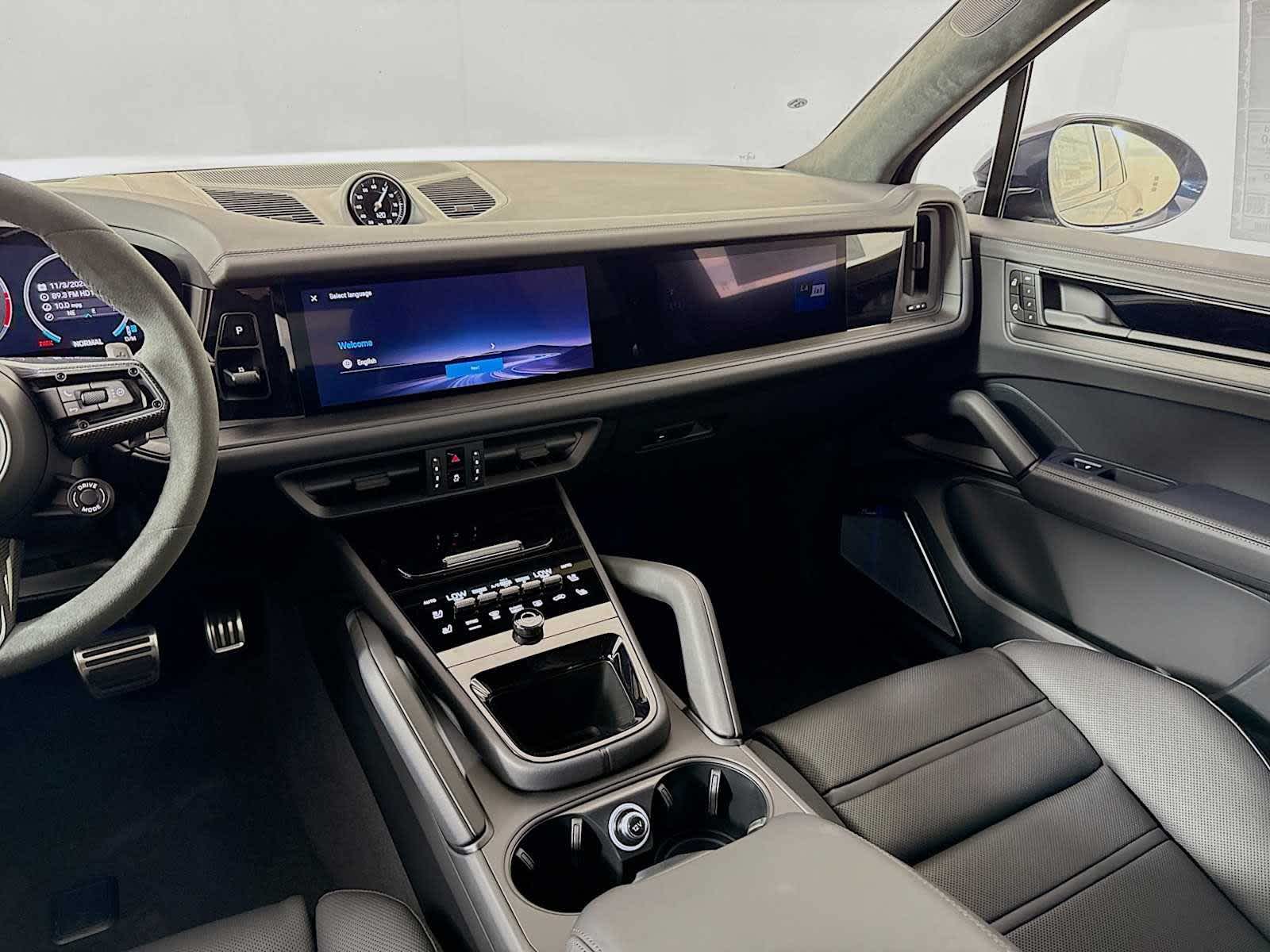 Thumbnail: 2026 Porsche Cayenne - 19