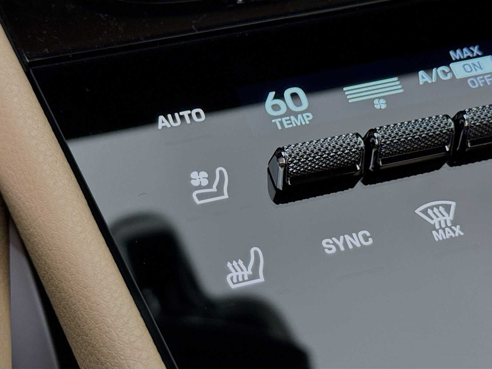 Thumbnail: 2026 Porsche Cayenne - 16