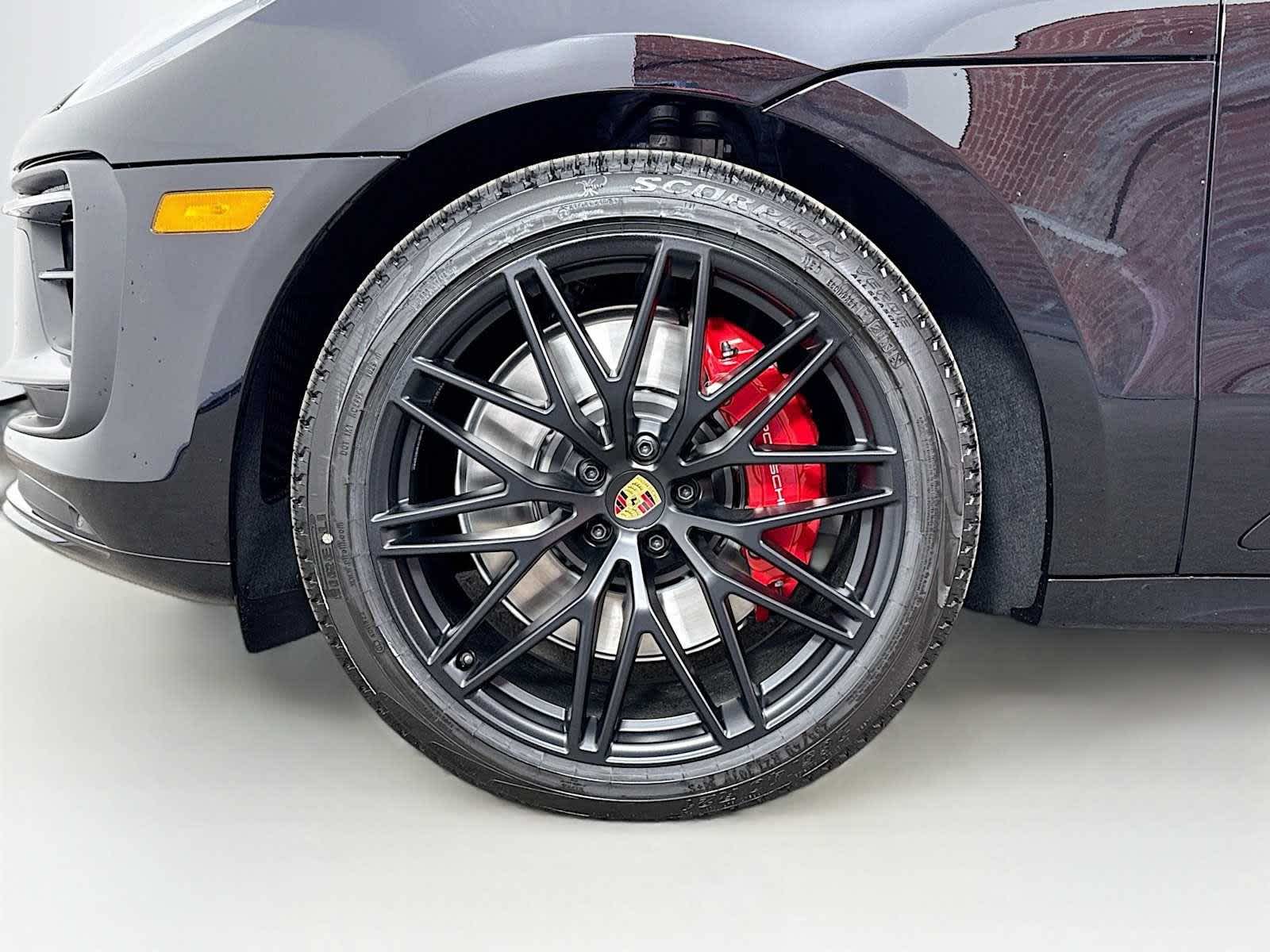 Thumbnail: 2025 Porsche Macan - 24