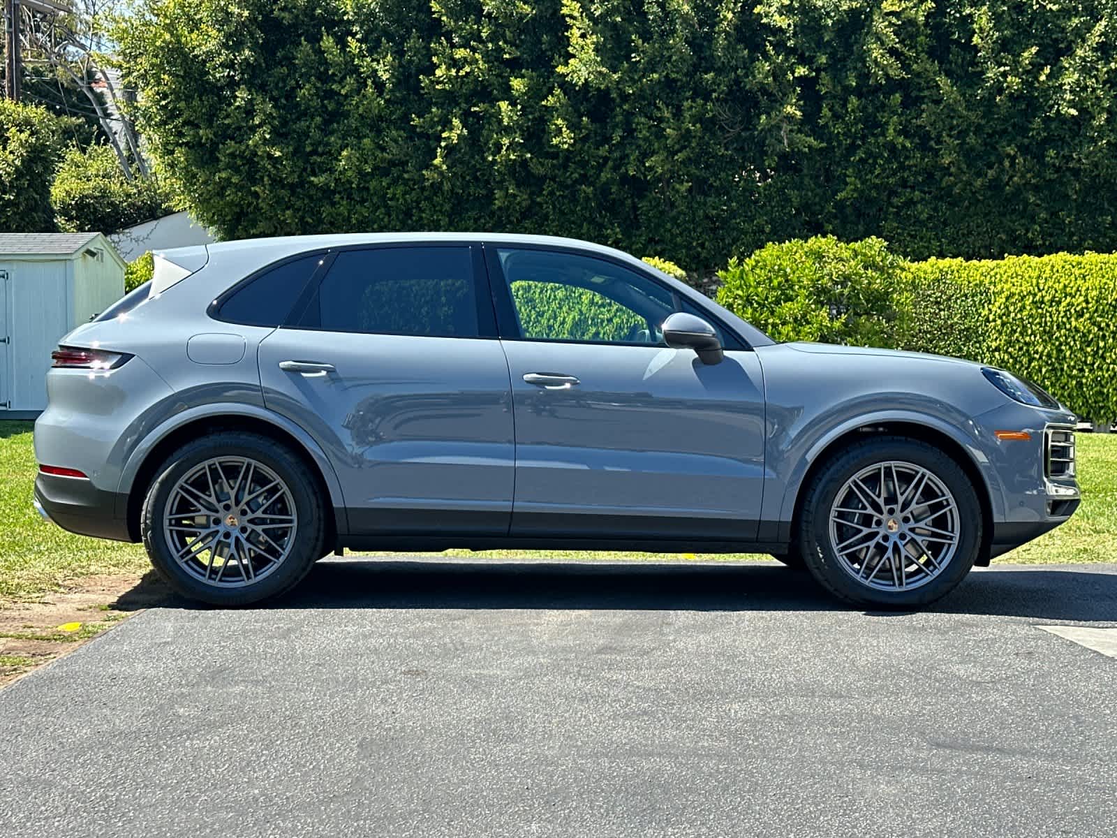 Thumbnail: 2026 Porsche Cayenne - 9