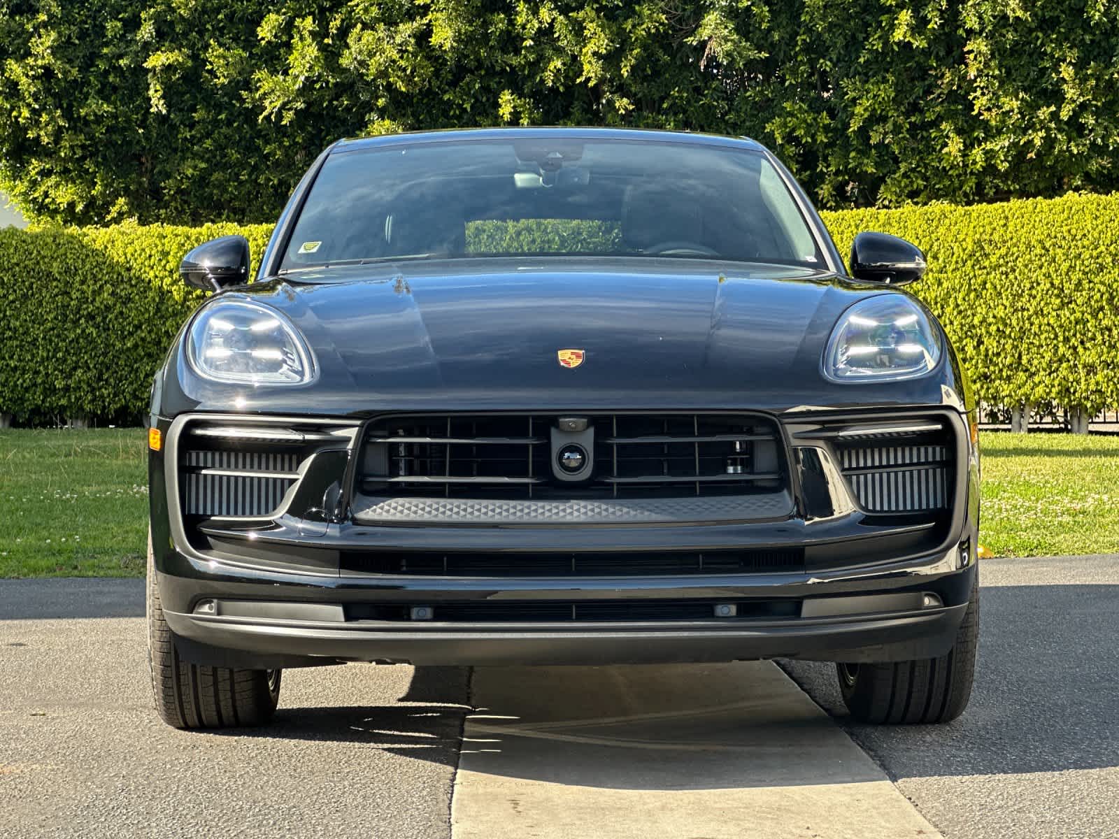 Thumbnail: 2026 Porsche Macan - 11