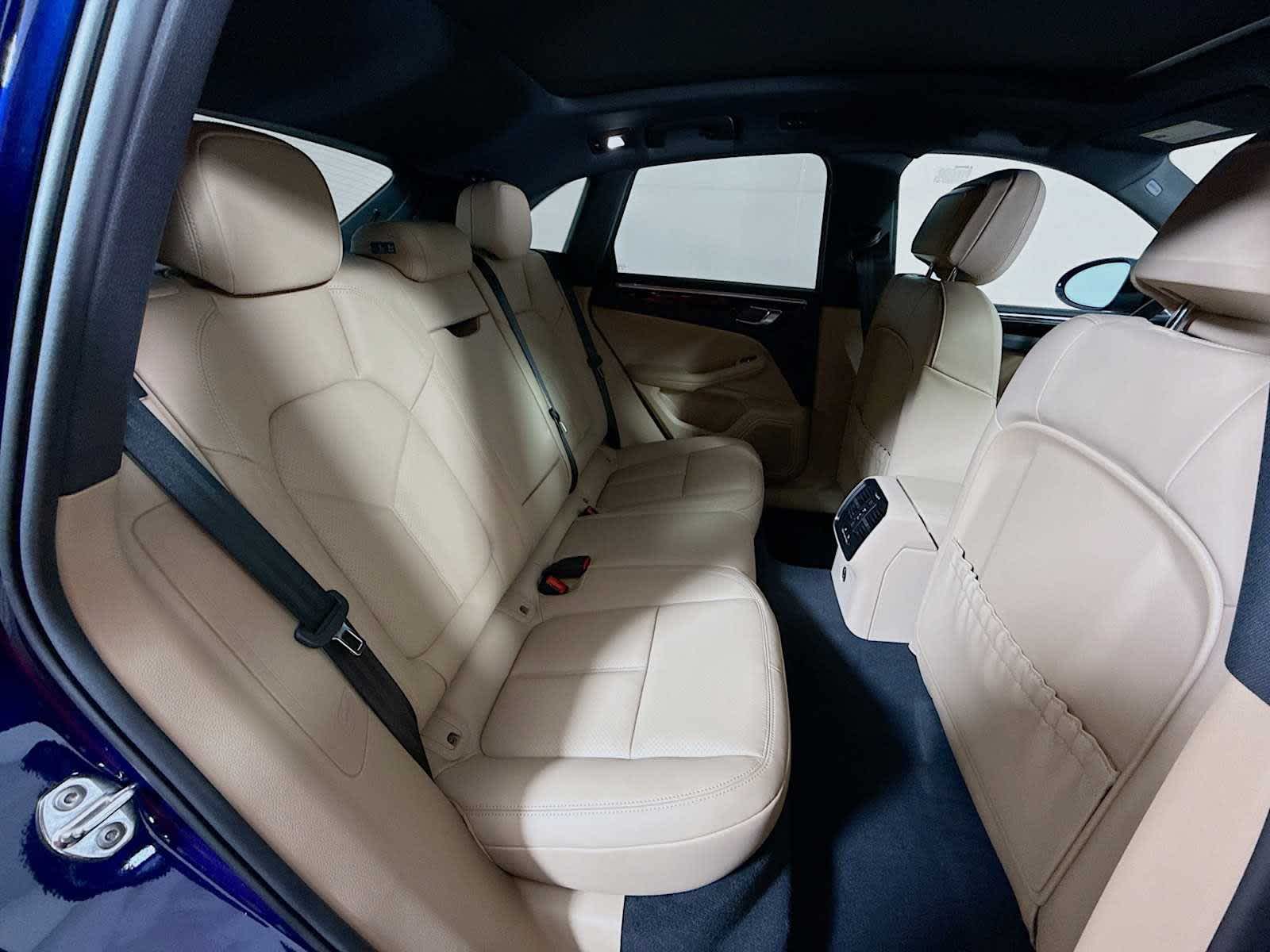 Thumbnail: 2025 Porsche Macan - 20