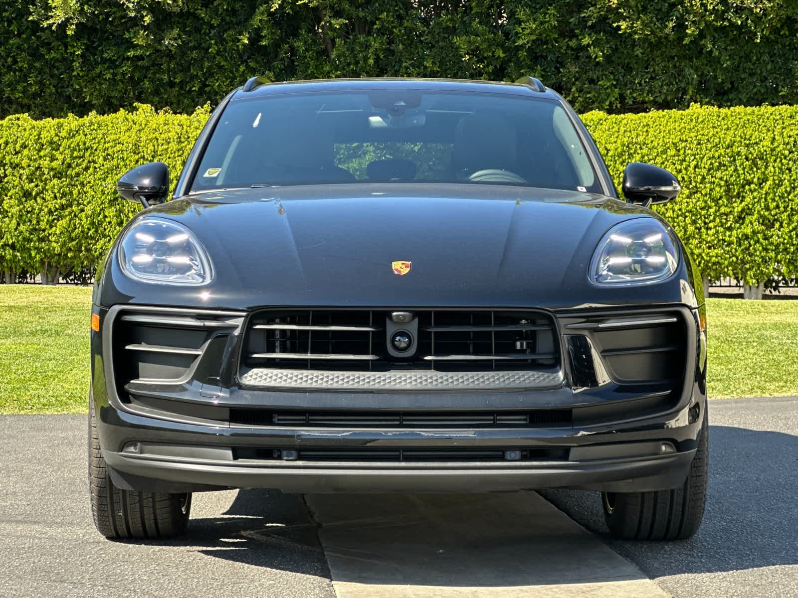 Thumbnail: 2026 Porsche Macan - 11