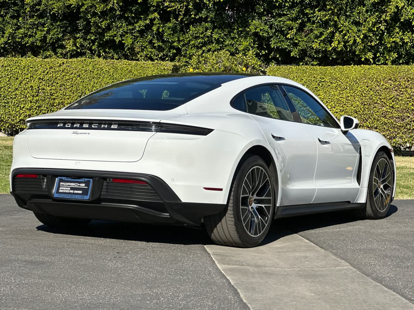 Thumbnail: 2024 Porsche Taycan - 8