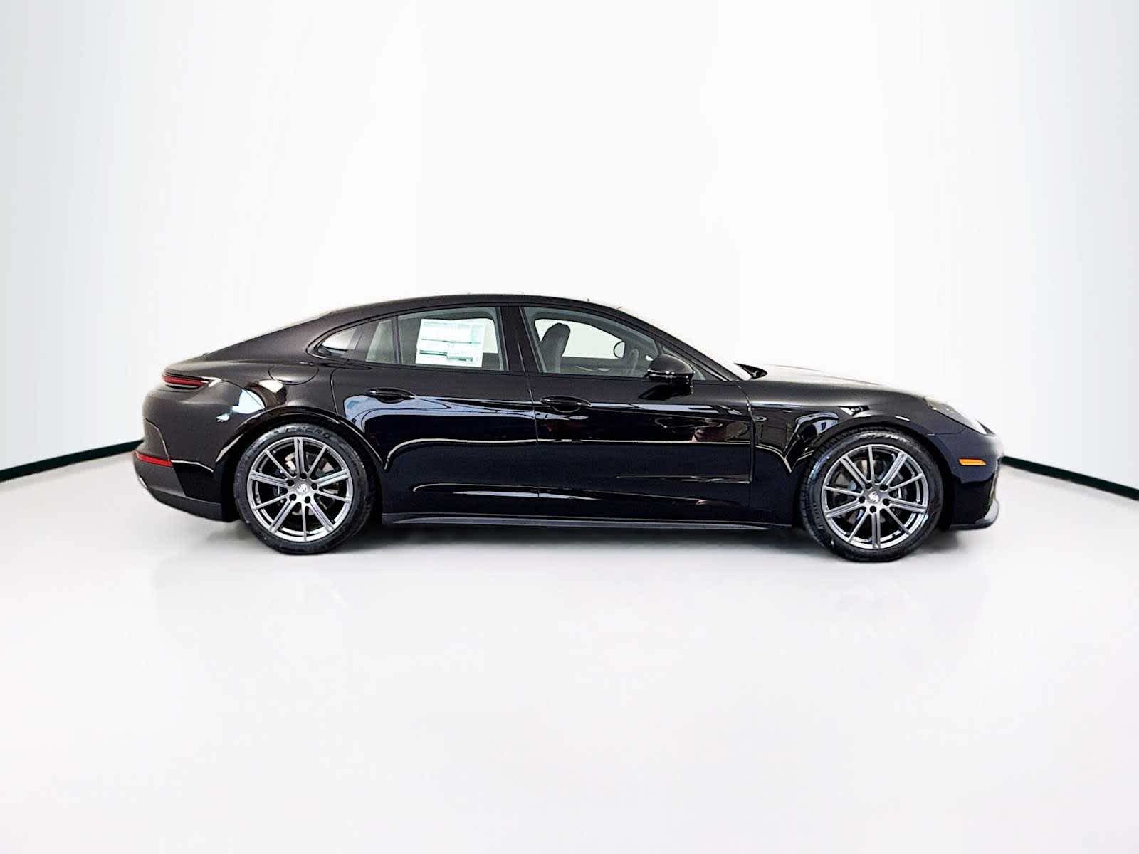 Thumbnail: 2025 Porsche Panamera - 8
