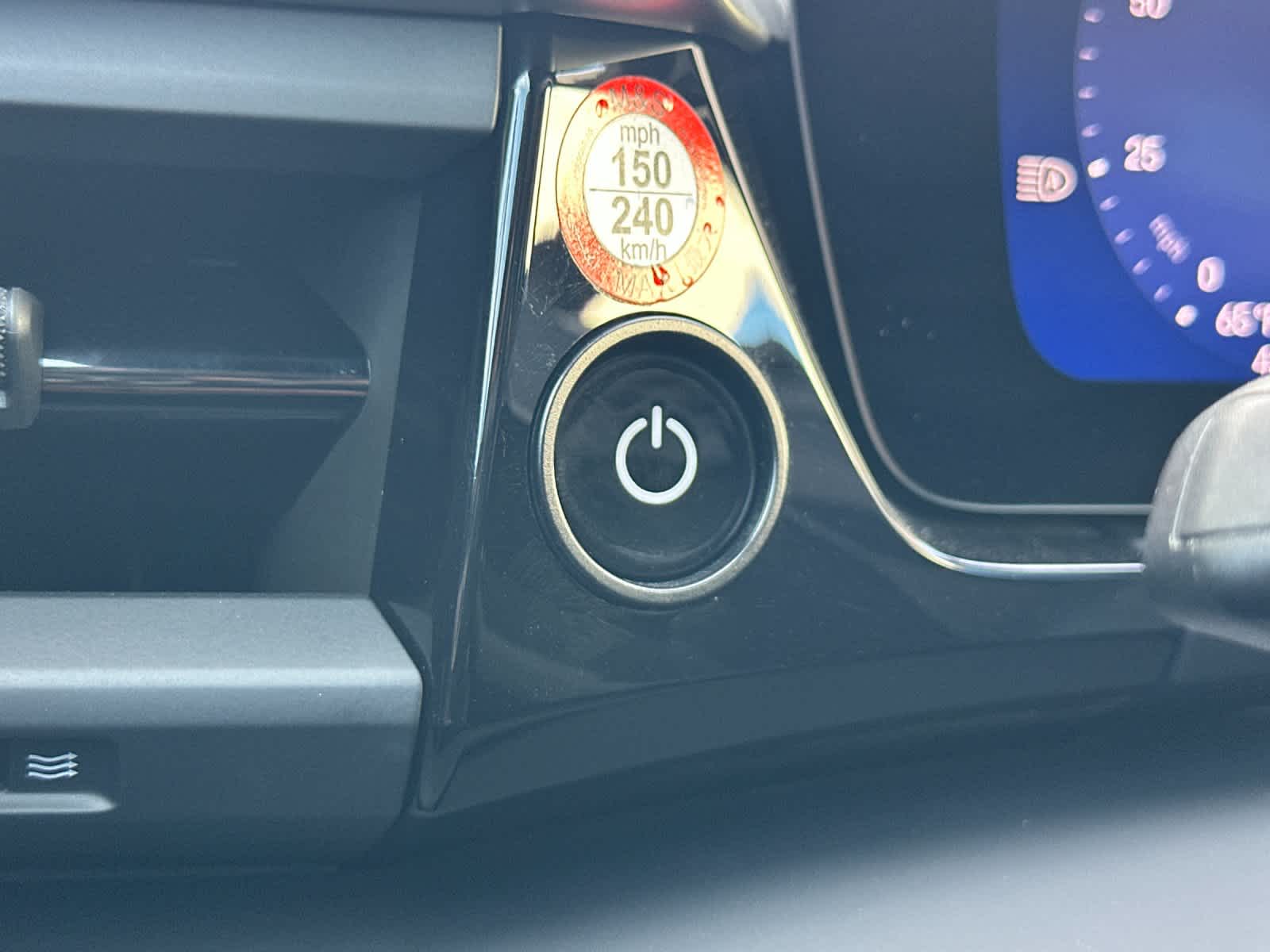 Thumbnail: 2025 Porsche Macan - 26