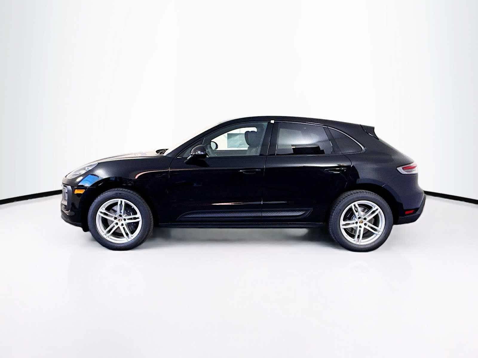 Thumbnail: 2026 Porsche Macan - 2