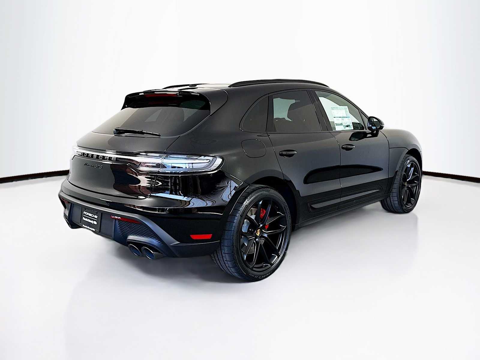 Thumbnail: 2025 Porsche Macan - 9