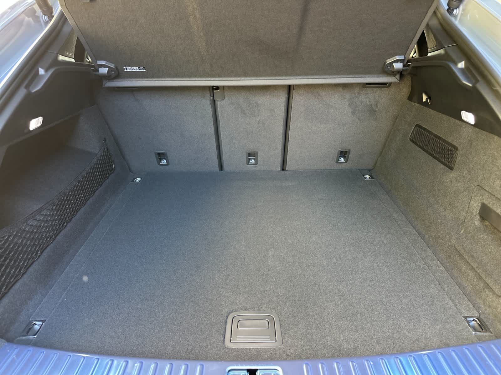 Thumbnail: 2026 Porsche Cayenne - 16