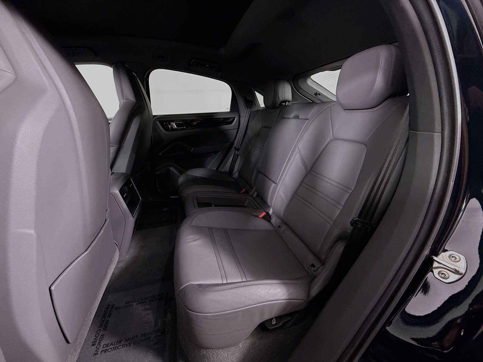 Thumbnail: 2022 Porsche Cayenne - 18